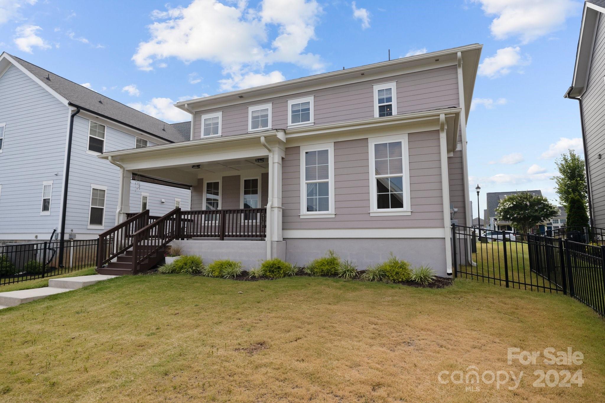 Riverwalk - Residential