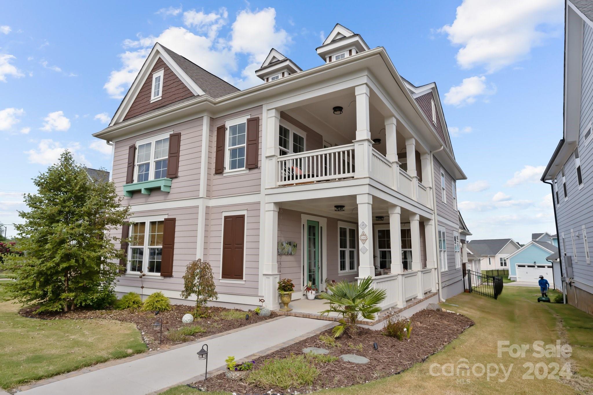 Riverwalk - Residential