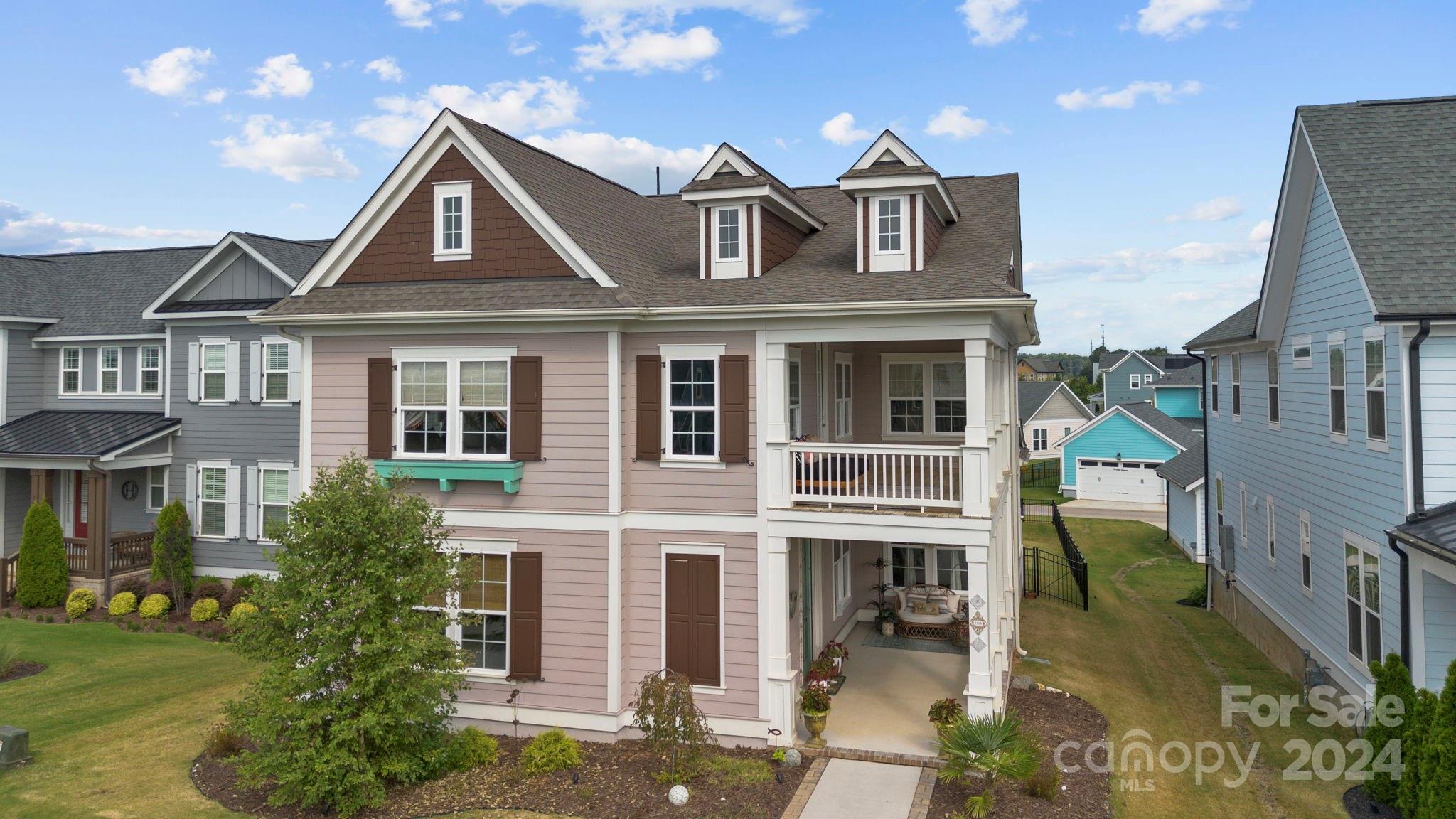 Riverwalk - Residential