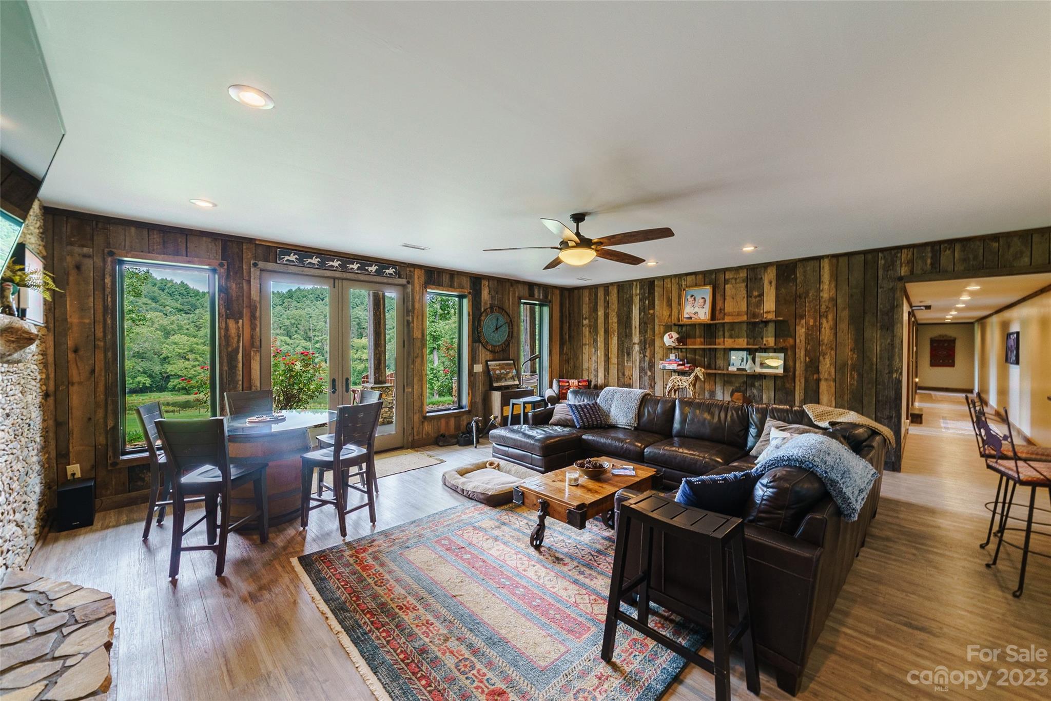 The Coves Mountain River Club - Residential