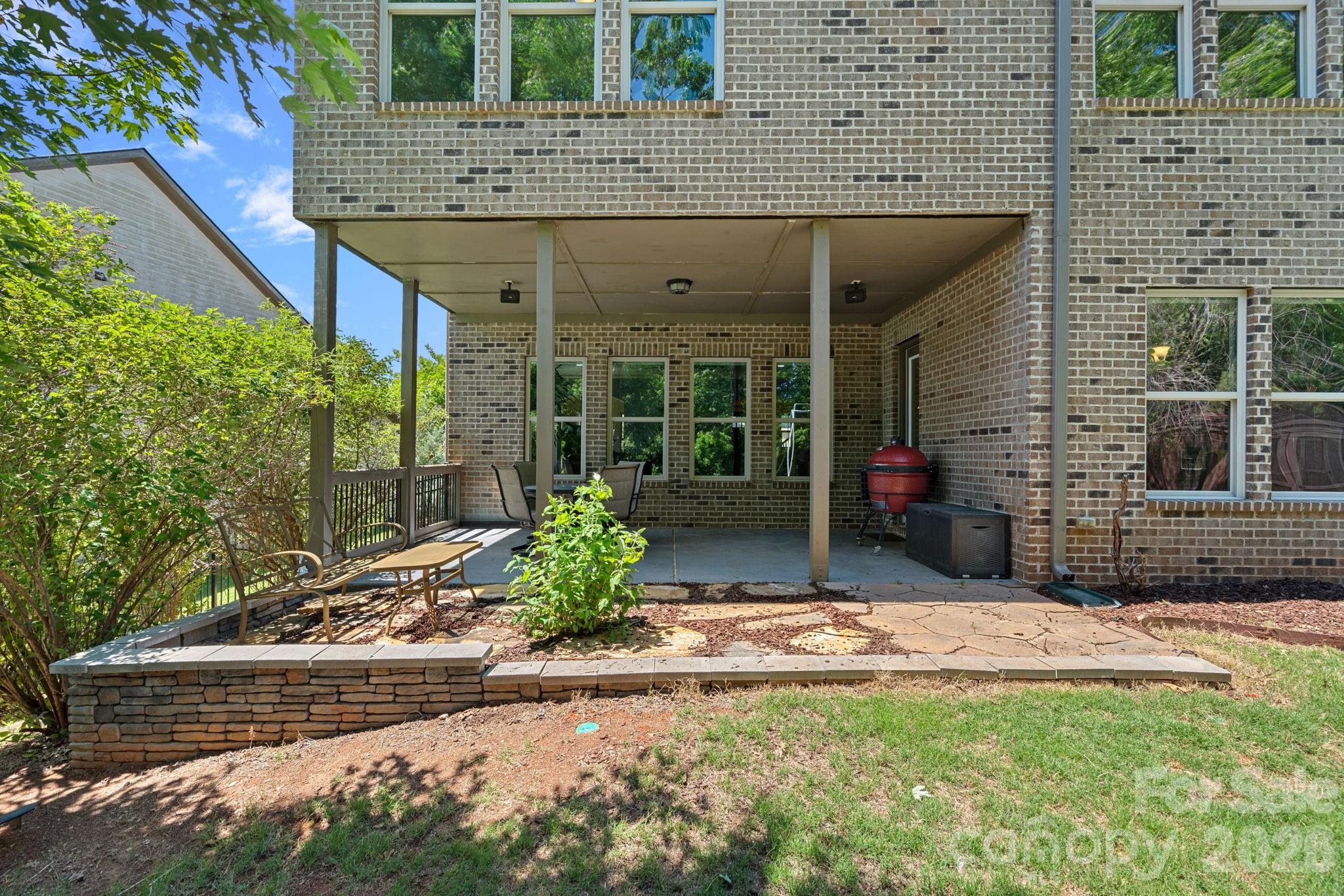 The Preserve At Riverchase - Residential