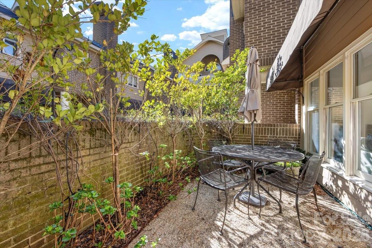 Myers Park - Residential