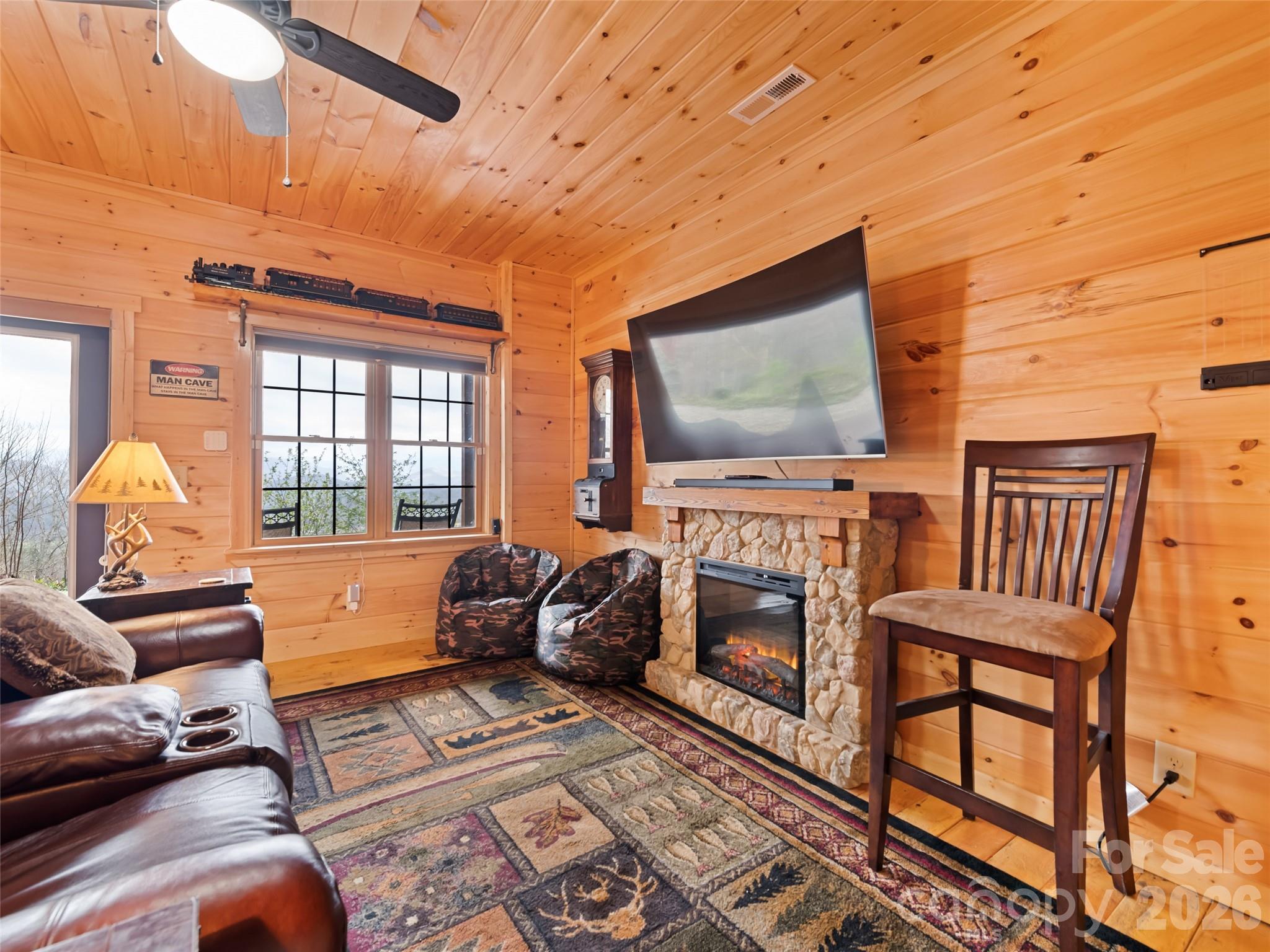 High Splendor - Residential