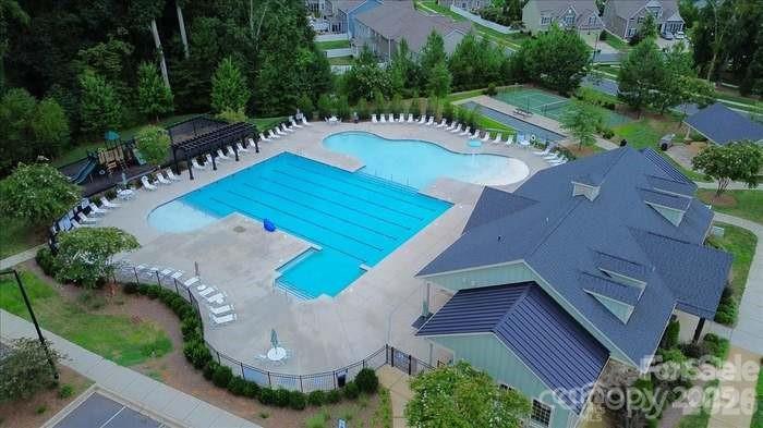 The Village At Ivy Ridge - Residential