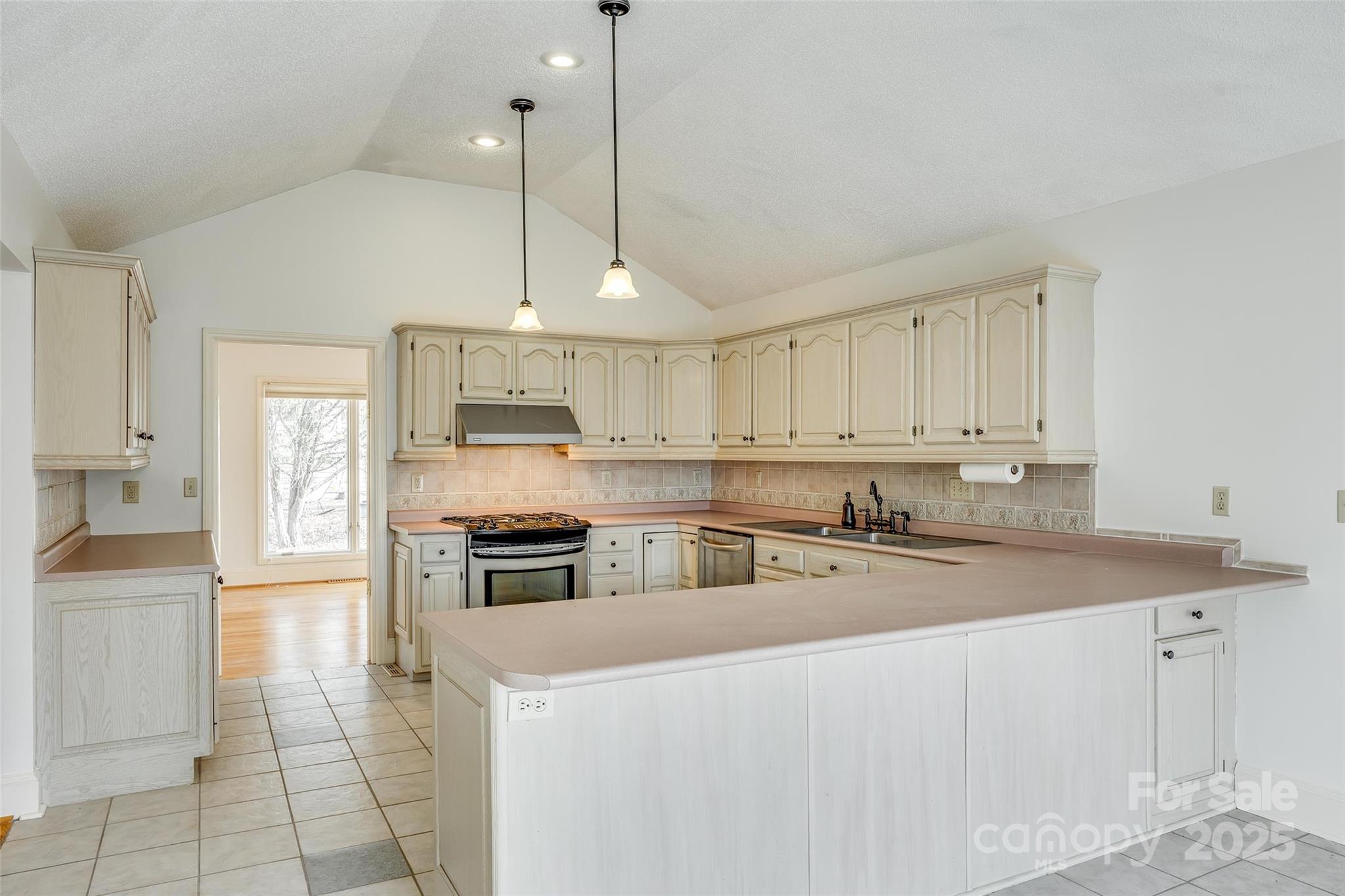 Tega Cay - Residential