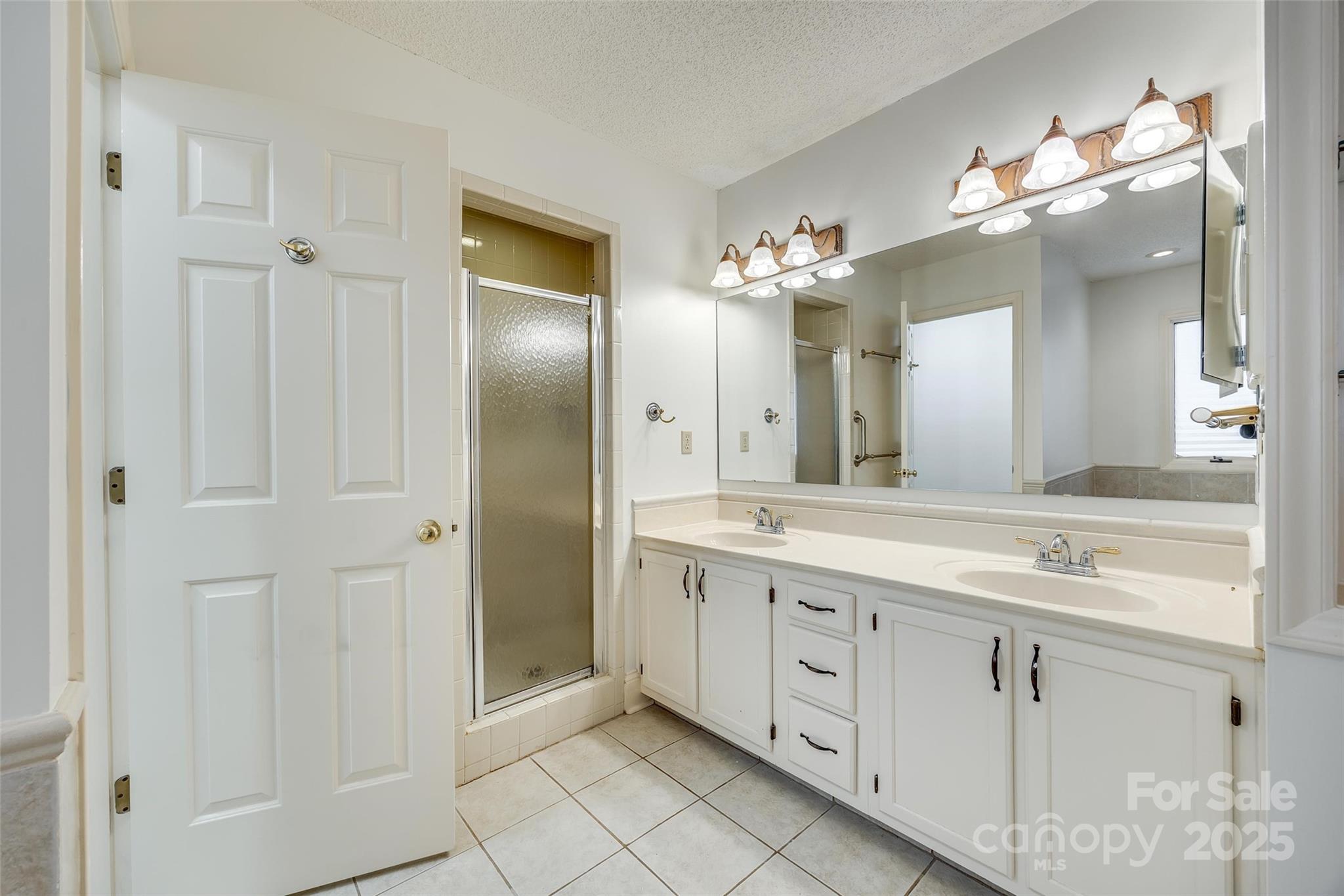 Tega Cay - Residential