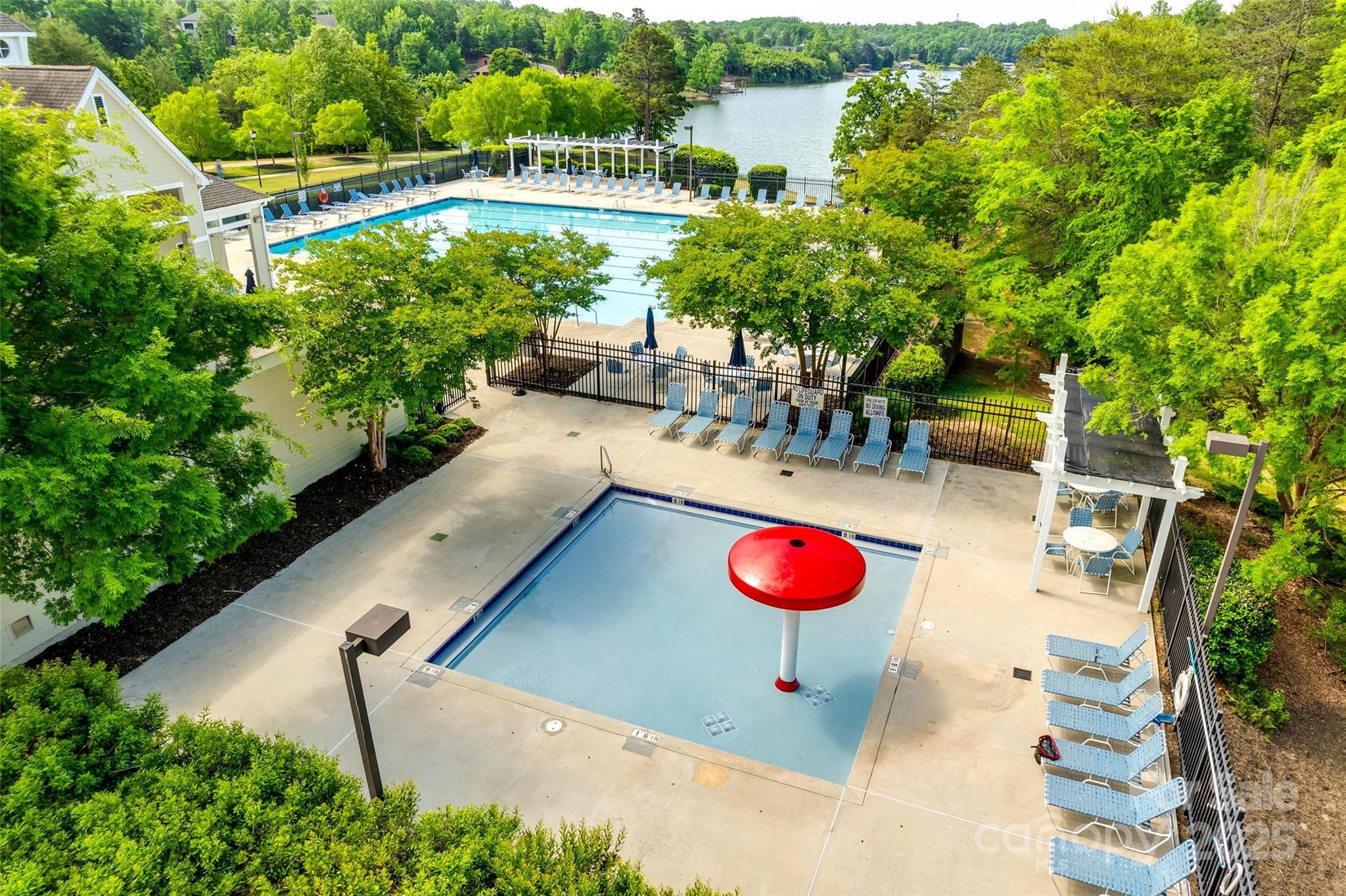 Tega Cay - Residential