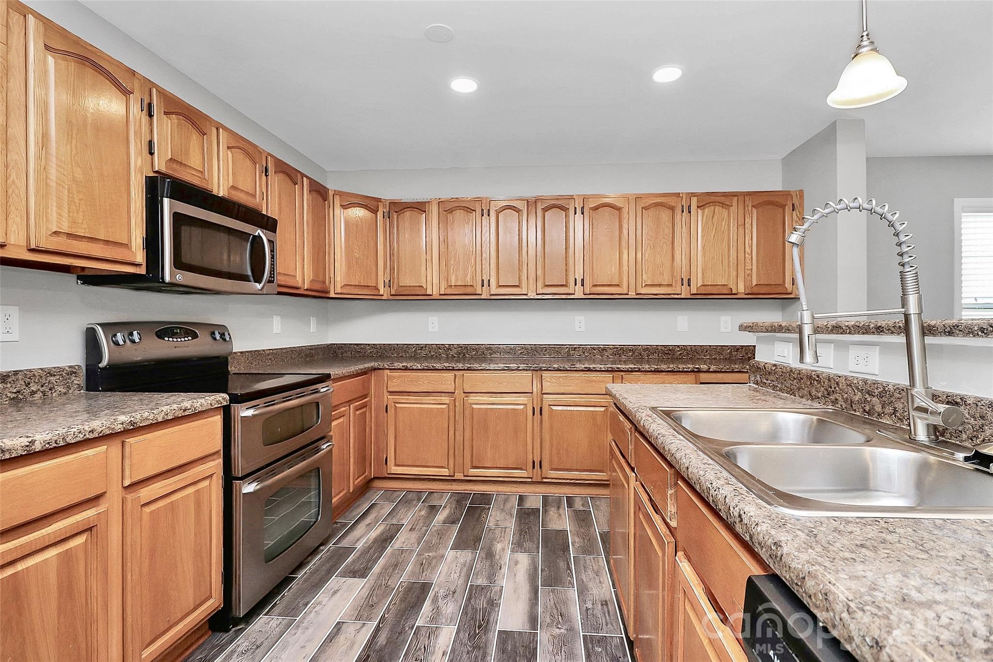 Waterlyn - Residential