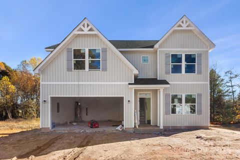 Photo of 119 Indian Wells Court, Harmony, NC 28634 (MLS # 4299698)