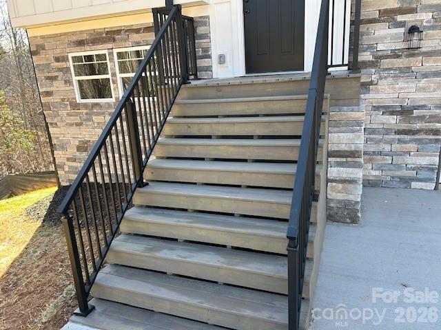 420 Scarlett Oak Court NE