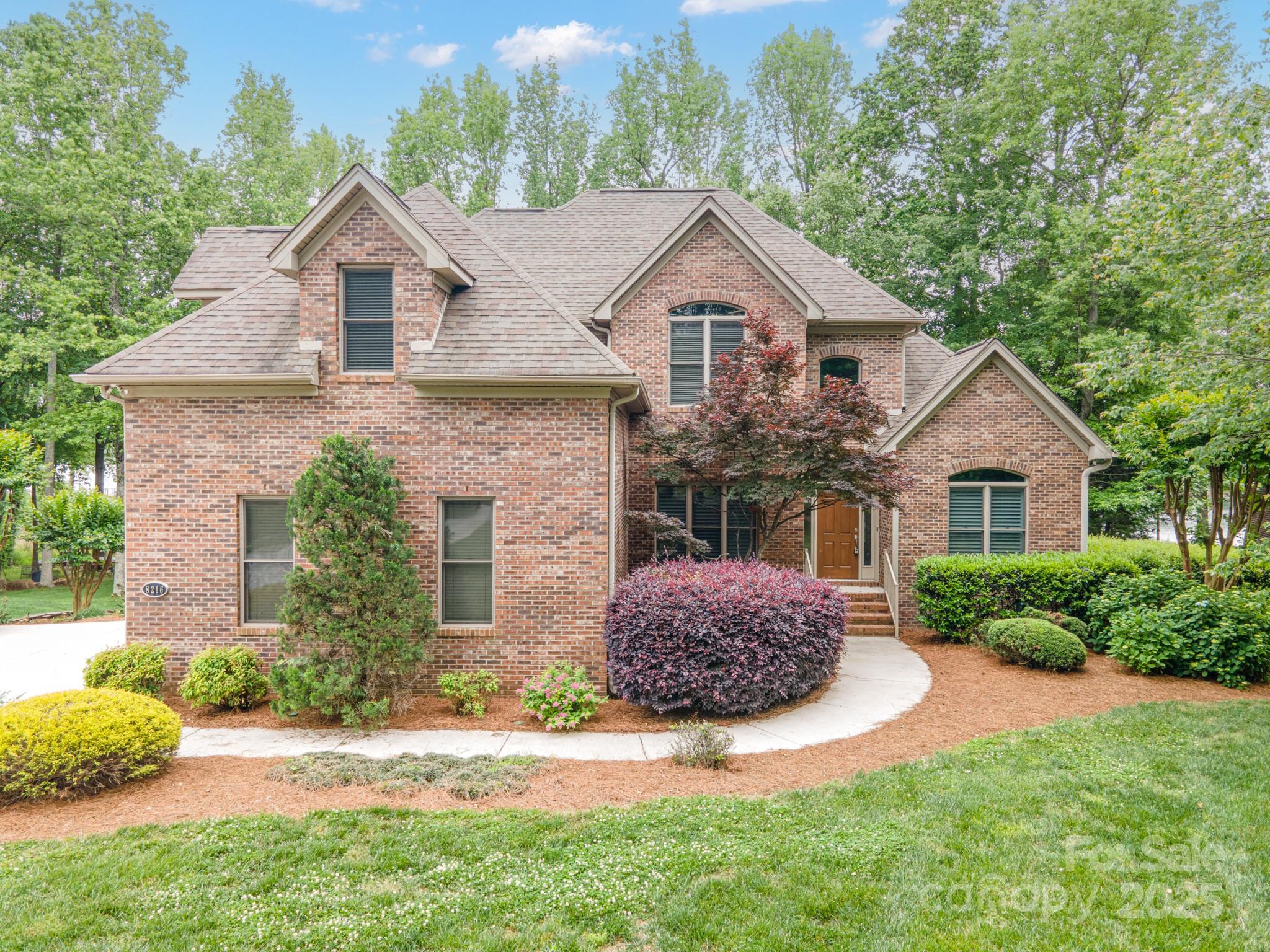 8216 Malibu Pointe Lane