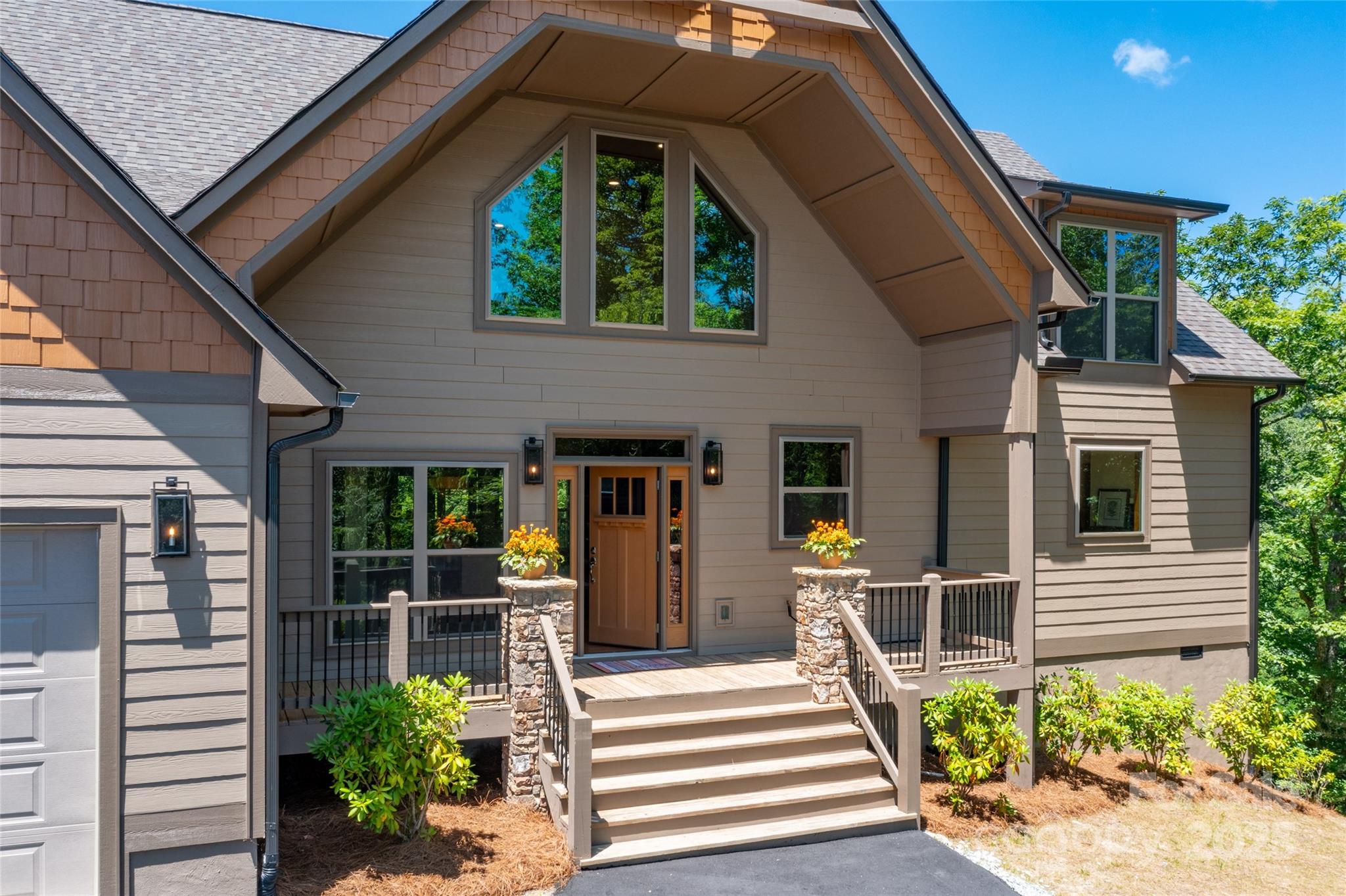 The Crest - Residential