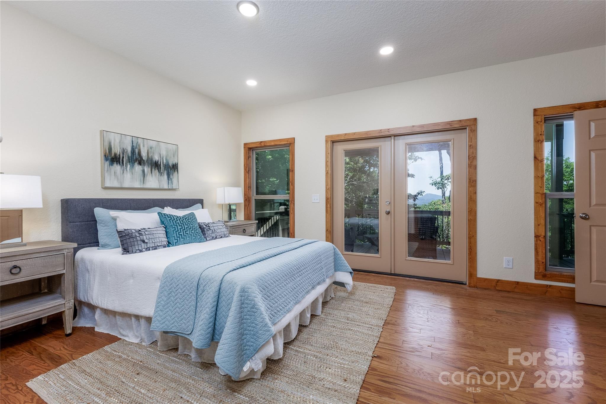 The Crest - Residential