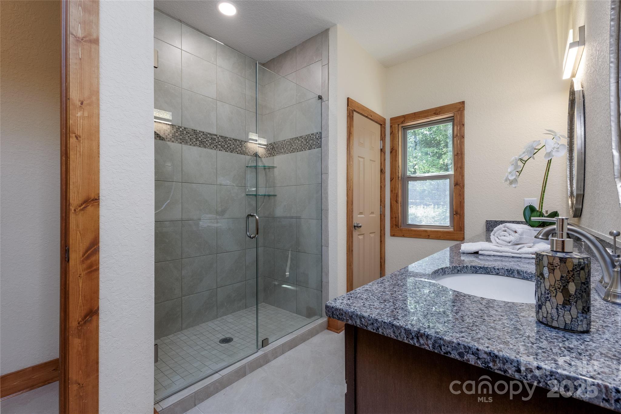 The Crest - Residential