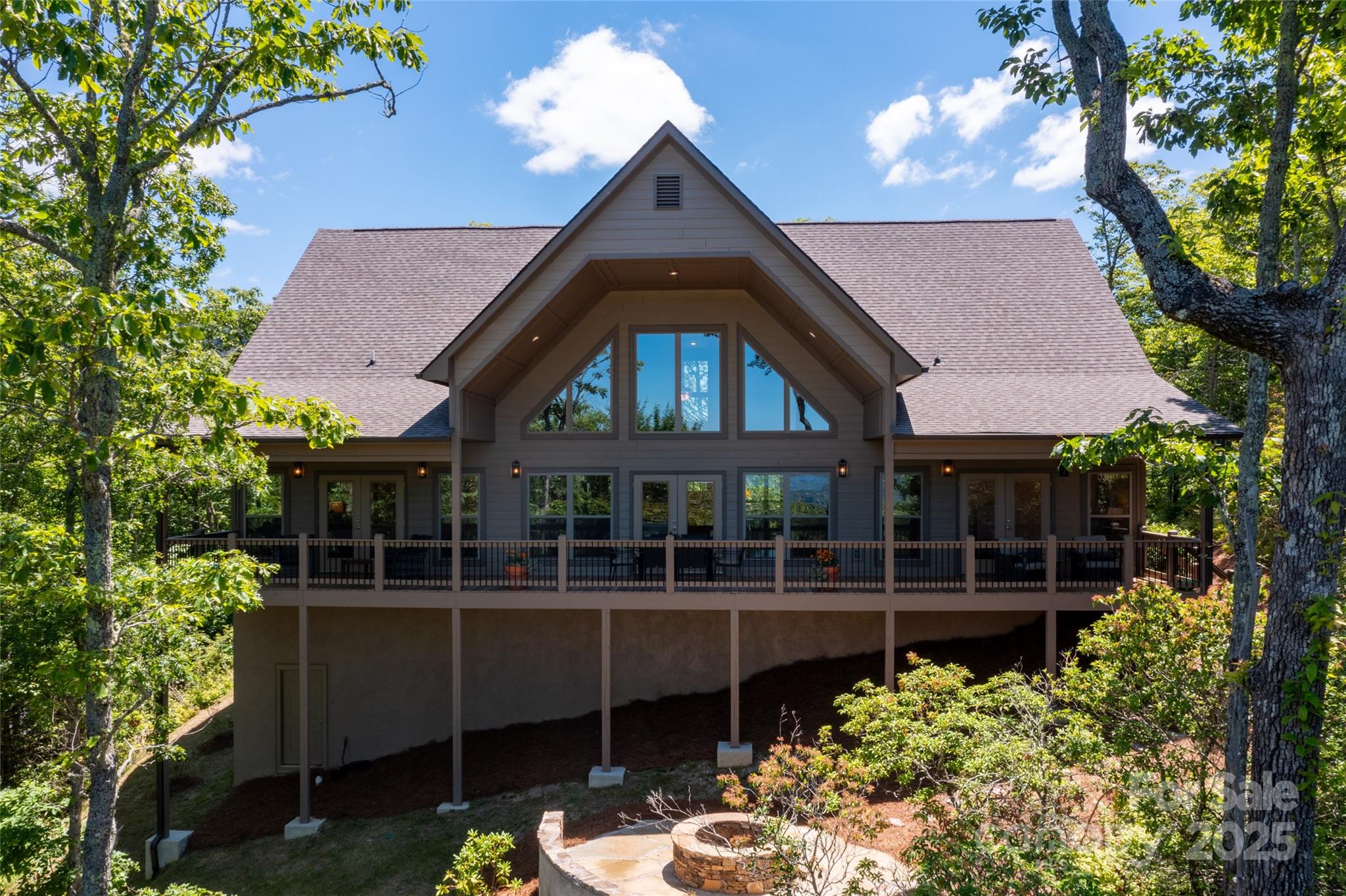 The Crest - Residential