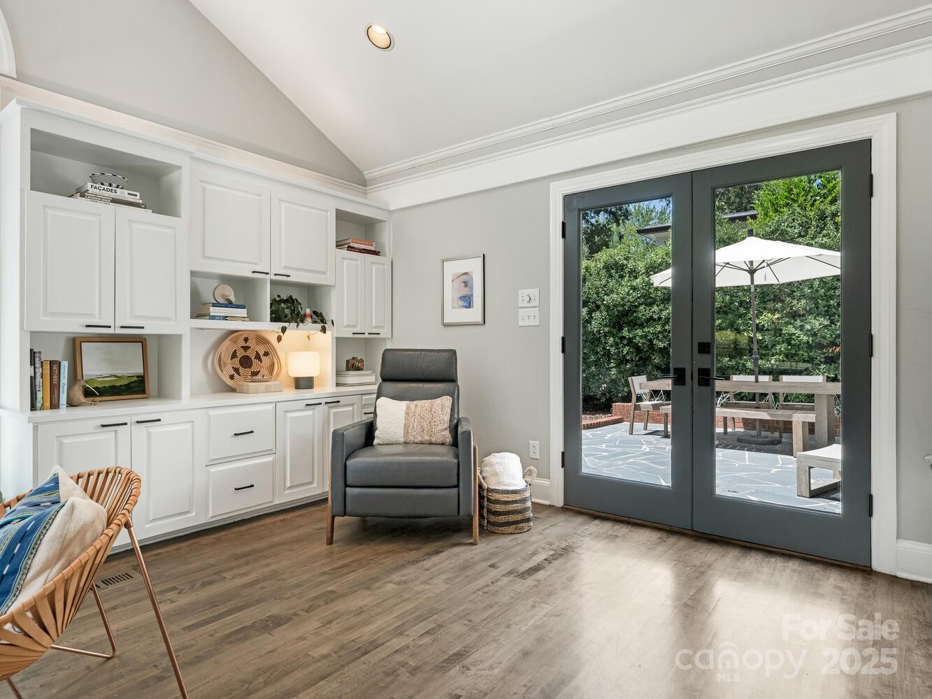 Myers Park - Residential