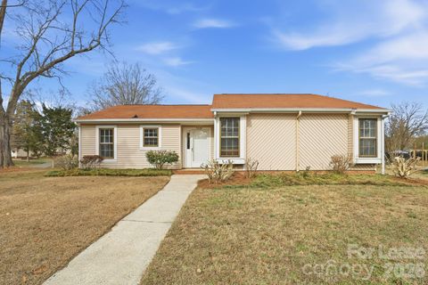 Photo of 7224 Hackberry Lane, Charlotte, NC 28226 (MLS # 4339973)