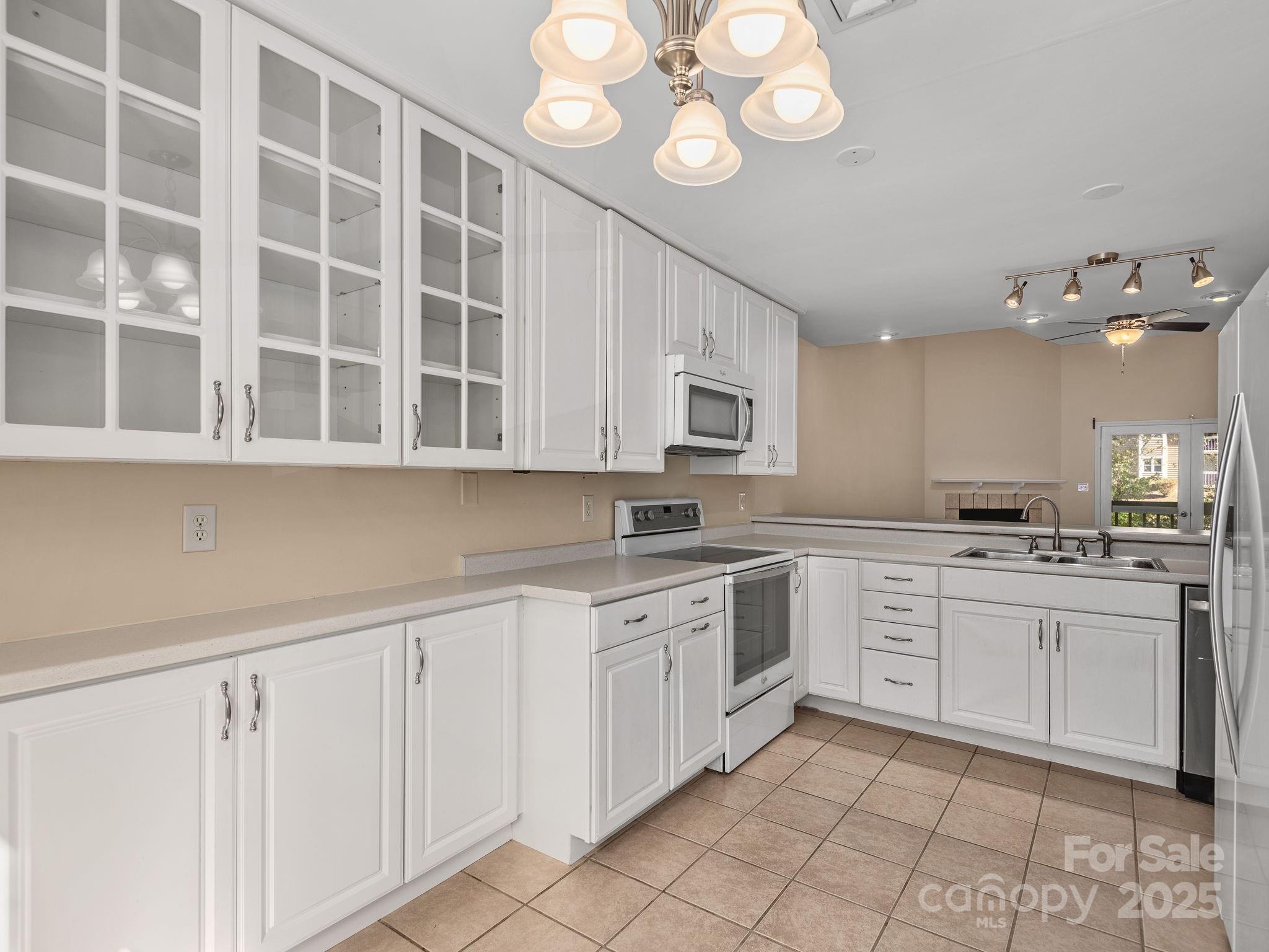 Creekside Condo at Laurel Creek - Residential