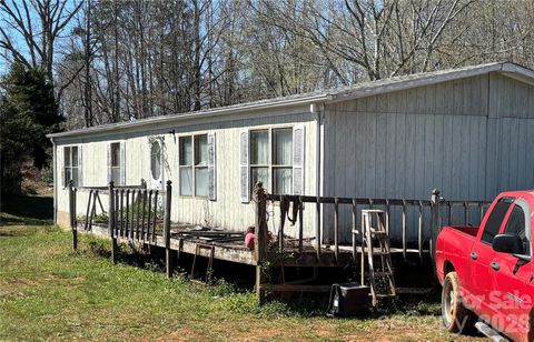 2307 Pathfinder Street Newton NC 28658