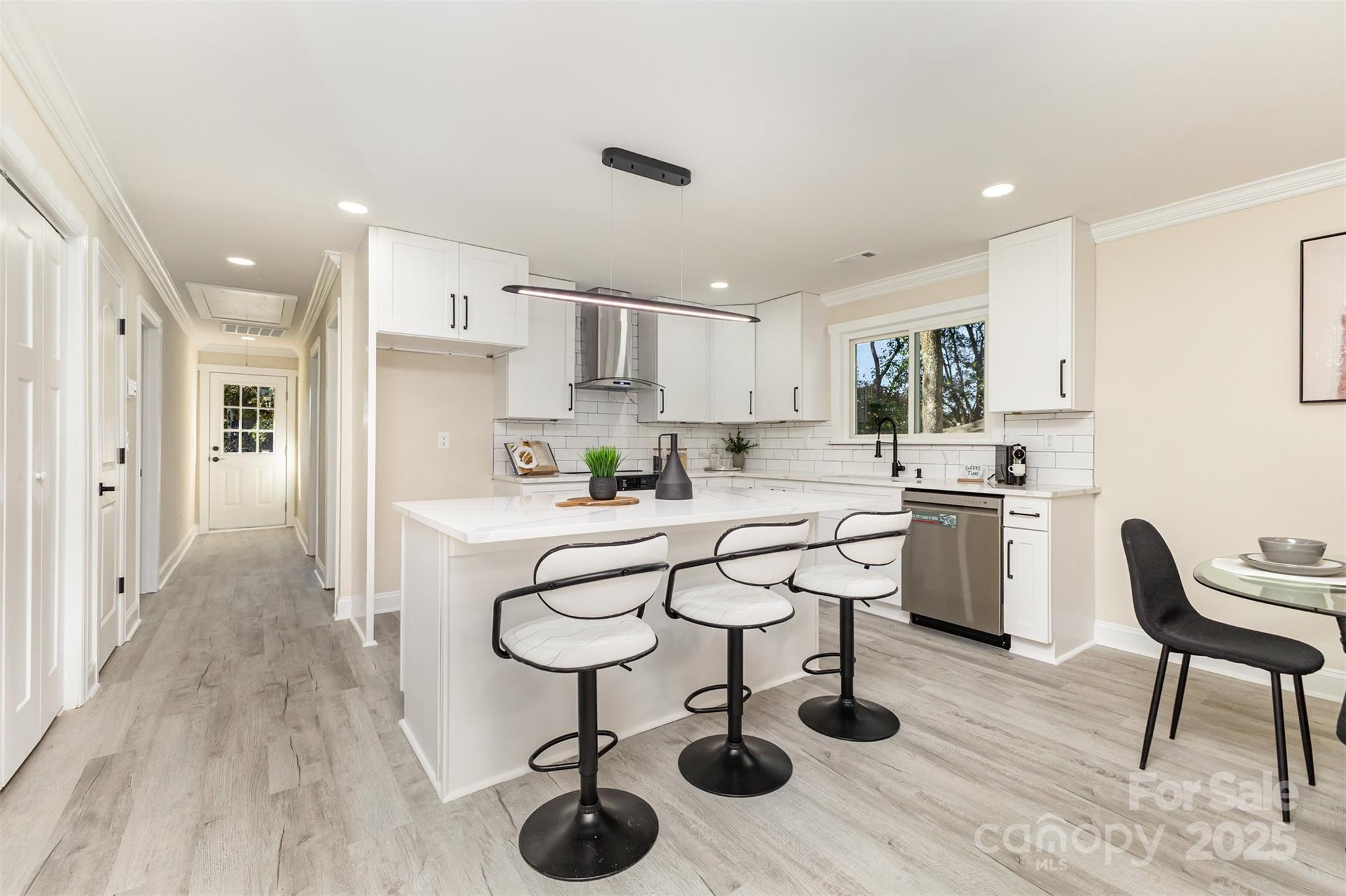 823 Frederick Street