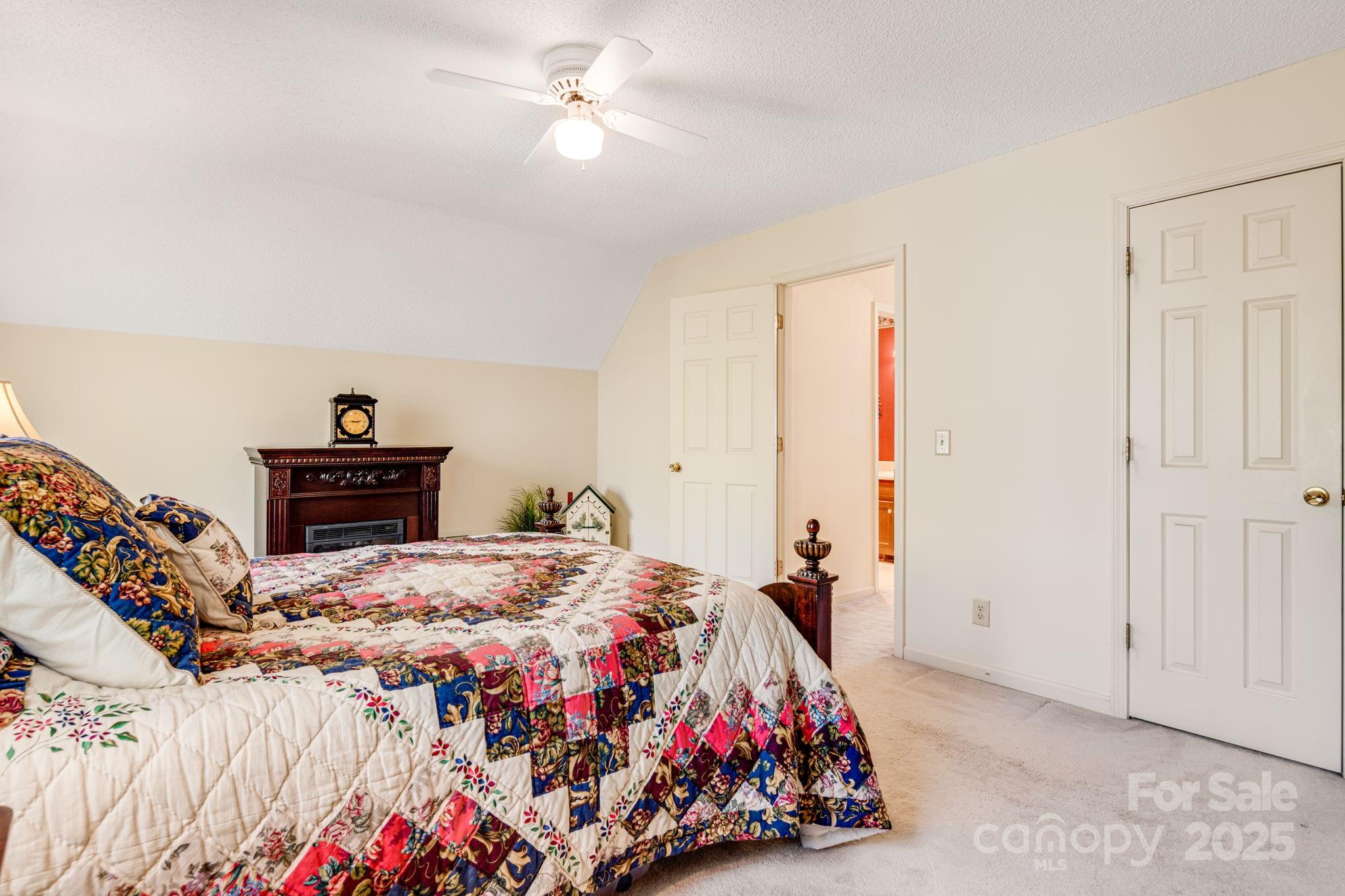 Arden, North Carolina 28704, United States, 2 Bedrooms Bedrooms, ,4 BathroomsBathrooms,Residential,Active,81497