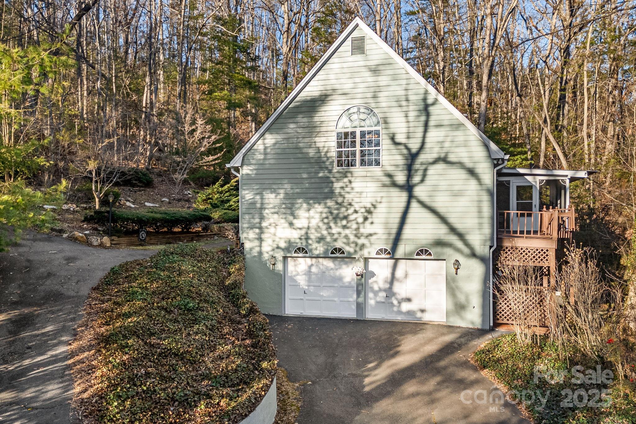 Arden, North Carolina 28704, United States, 2 Bedrooms Bedrooms, ,4 BathroomsBathrooms,Residential,Active,81497