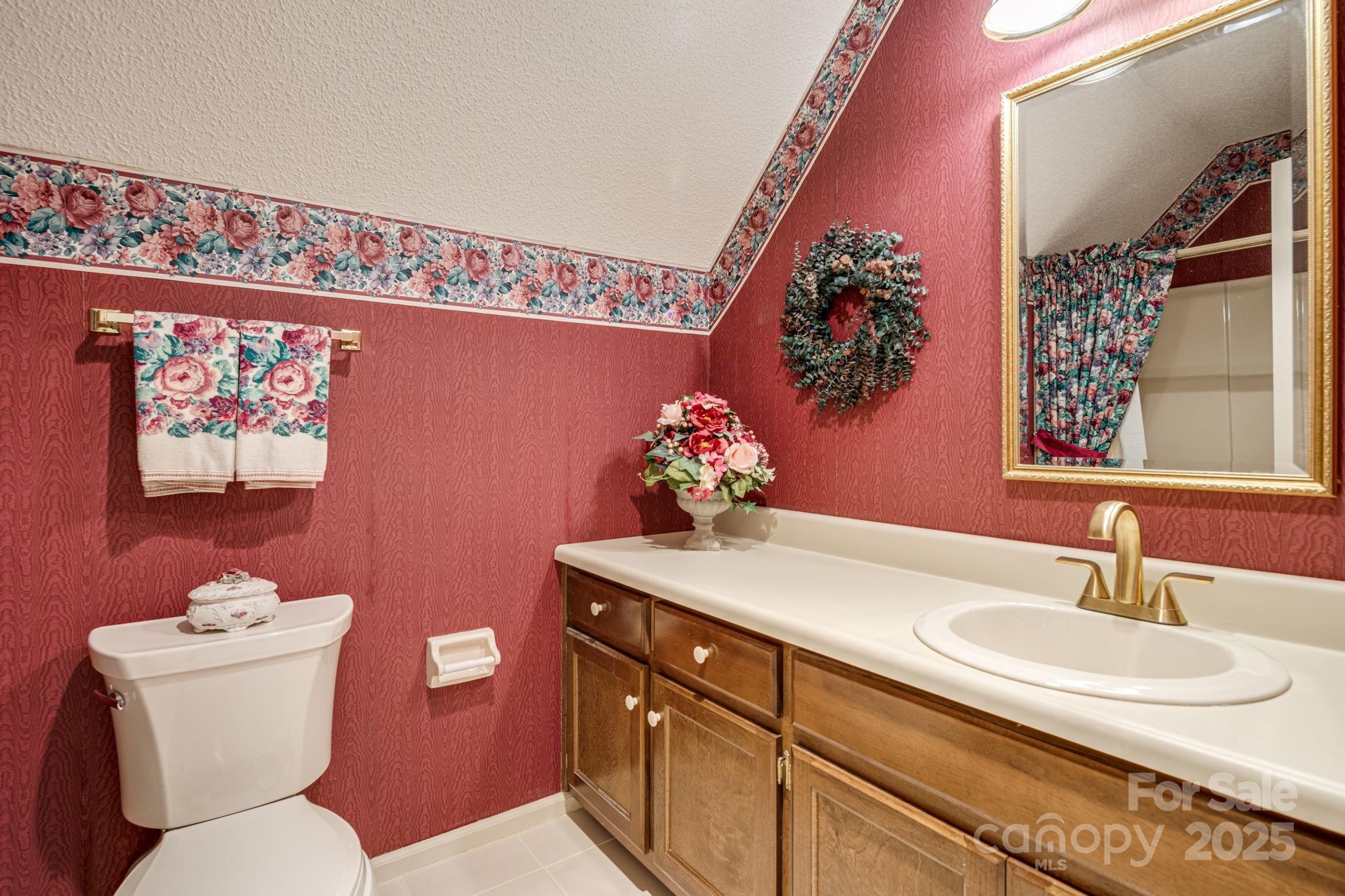 Arden, North Carolina 28704, United States, 2 Bedrooms Bedrooms, ,4 BathroomsBathrooms,Residential,Active,81497