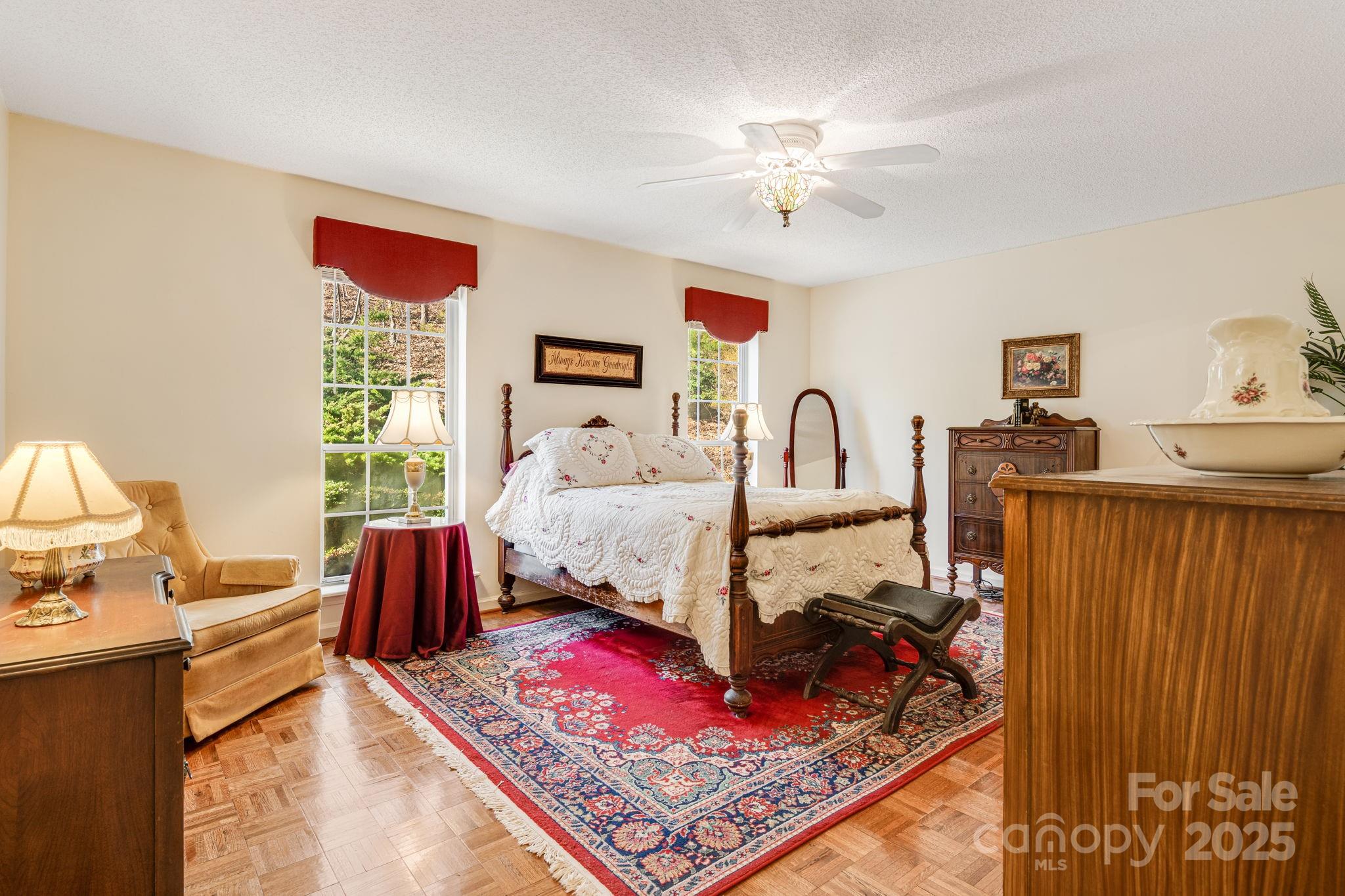 Arden, North Carolina 28704, United States, 2 Bedrooms Bedrooms, ,4 BathroomsBathrooms,Residential,Active,81497