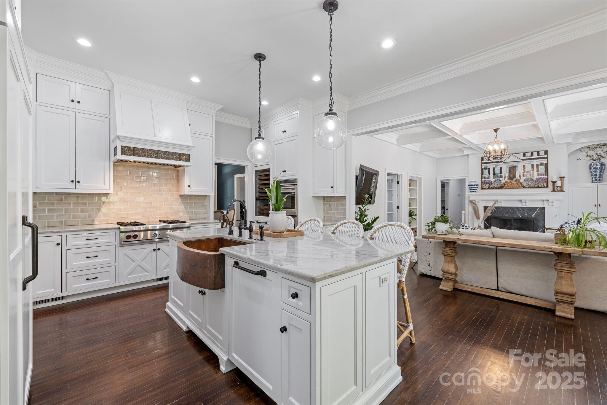 The Peninsula - Residential