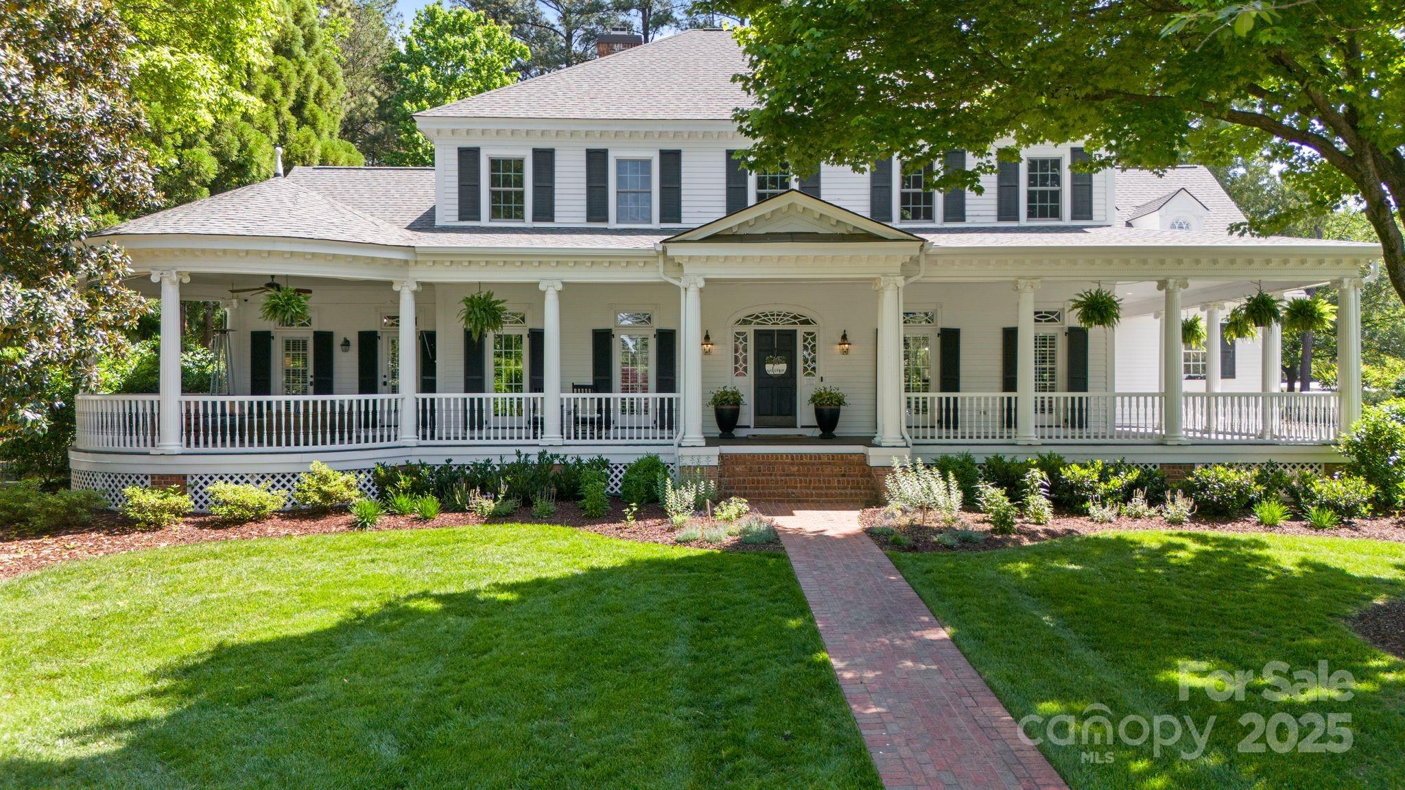 The Peninsula - Residential