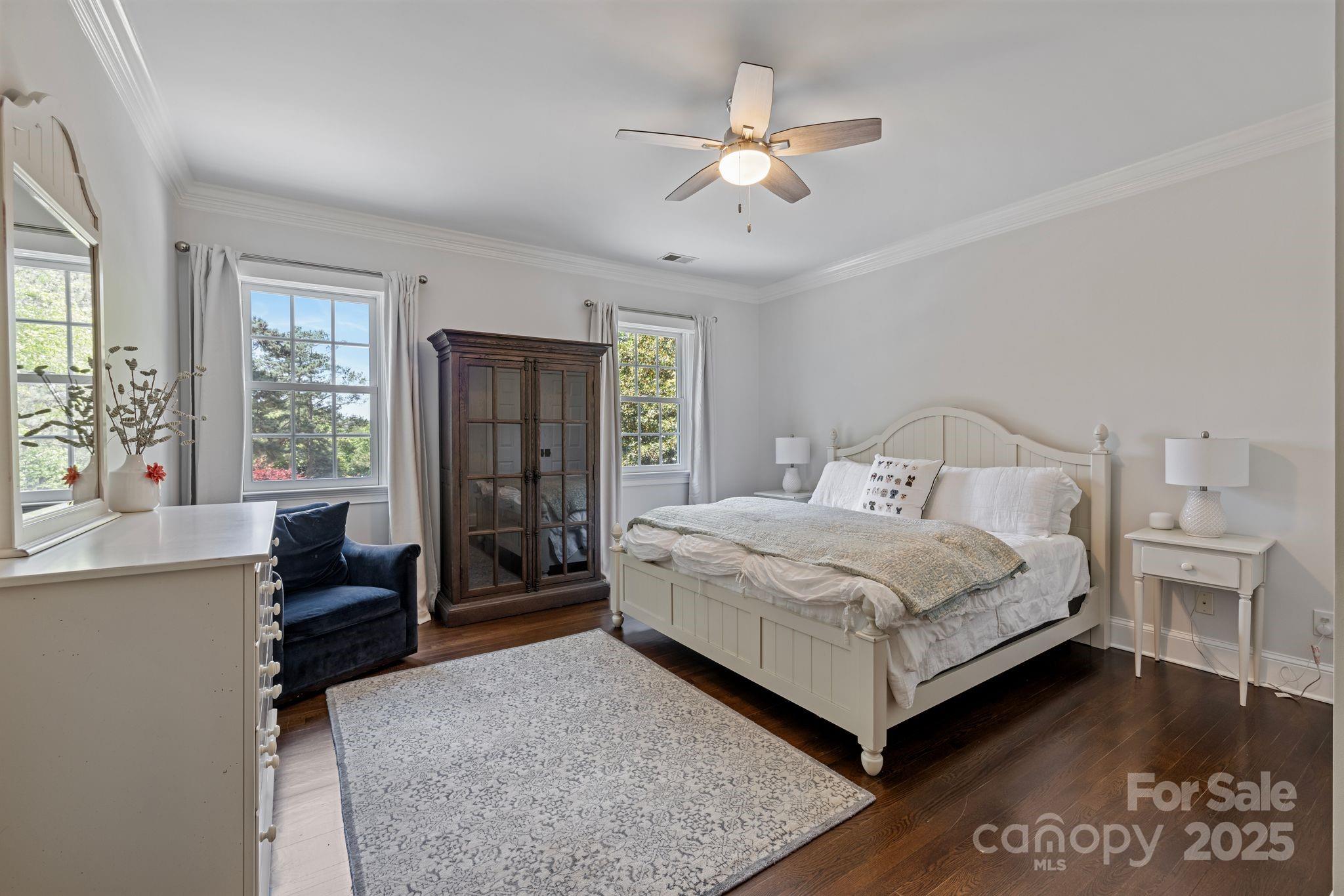 The Peninsula - Residential