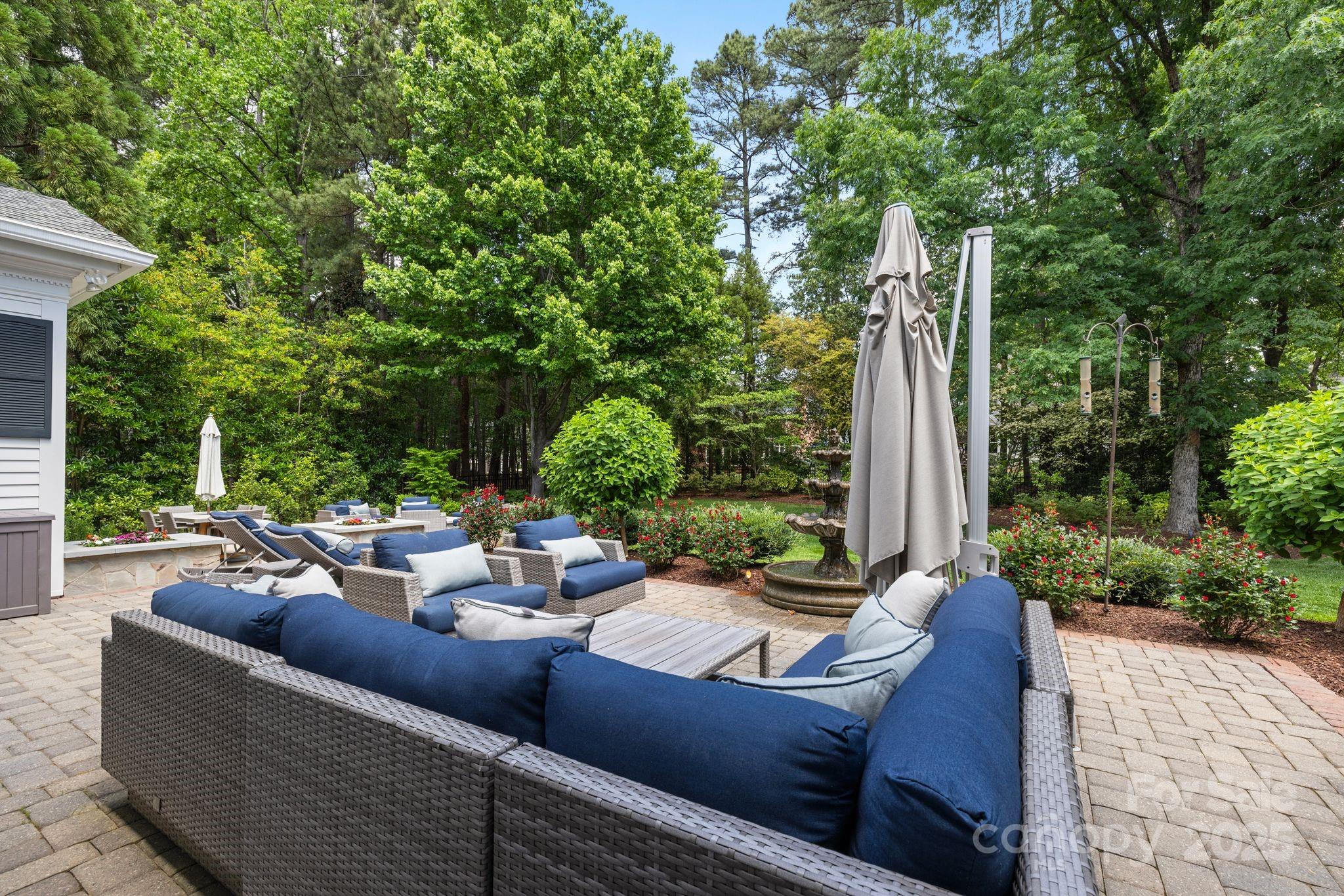 The Peninsula - Residential