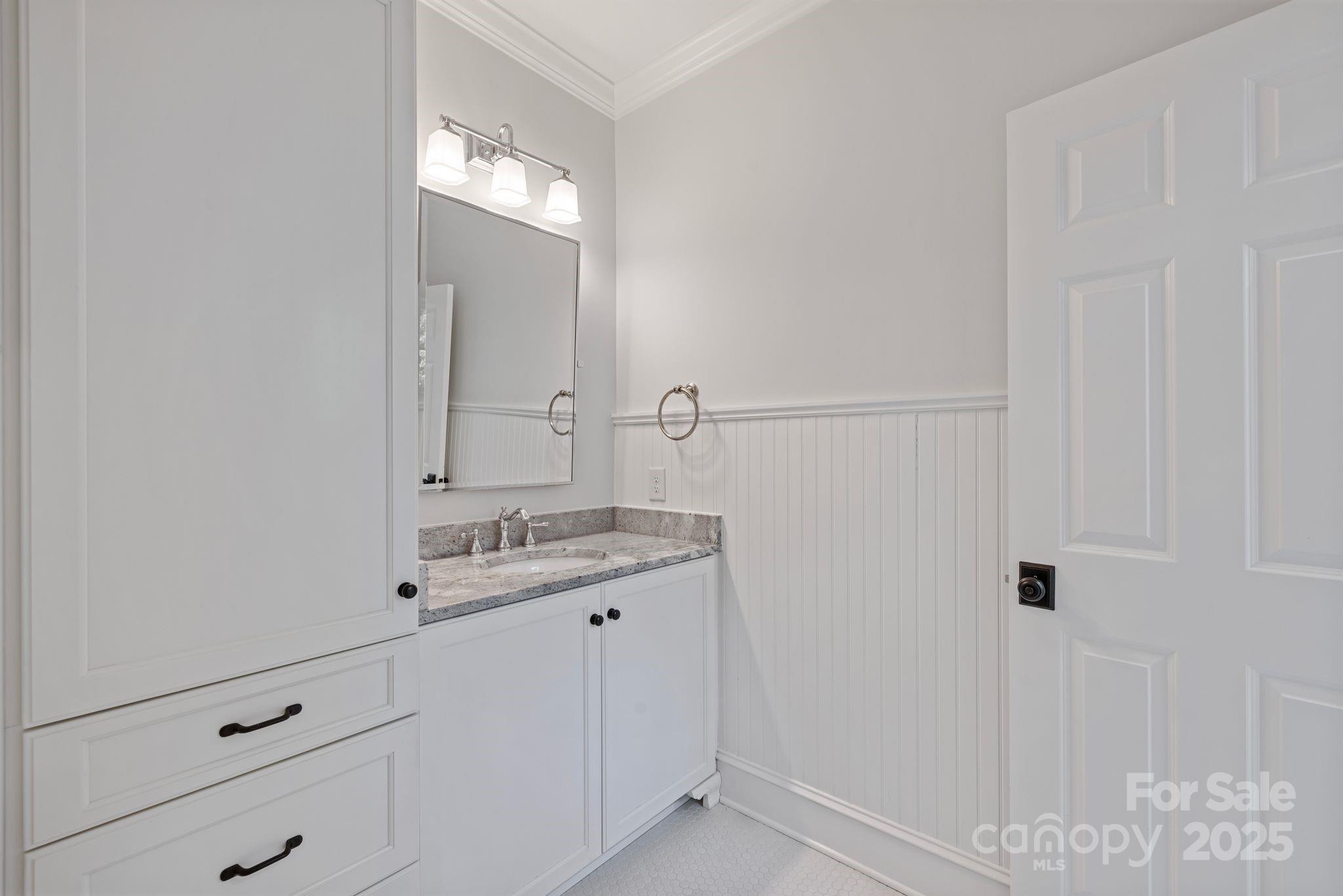 The Peninsula - Residential