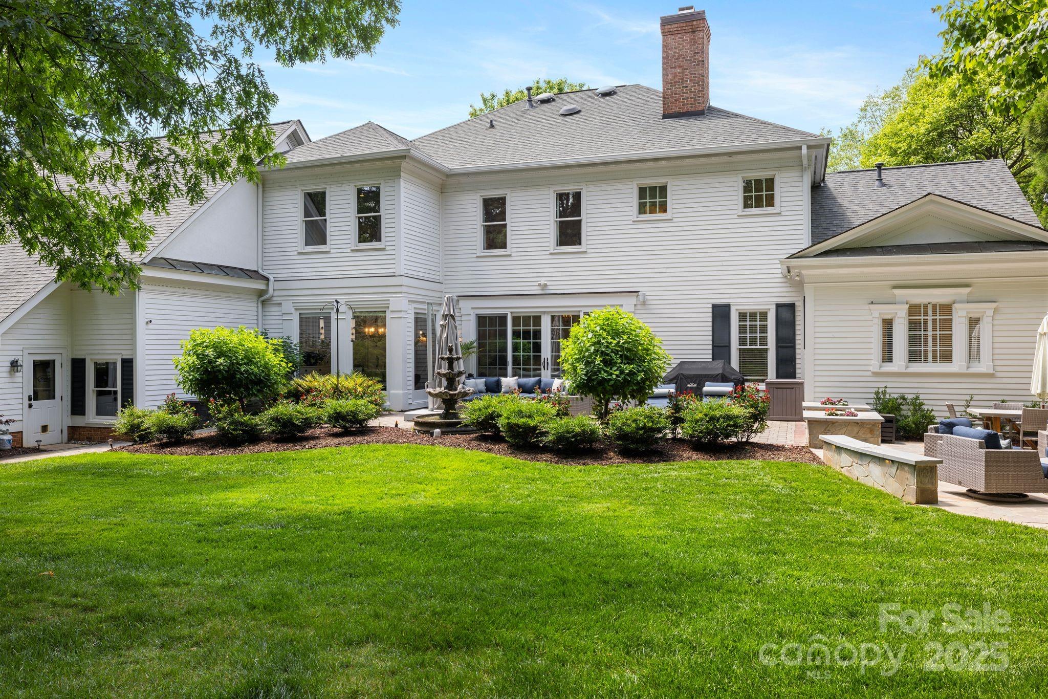 The Peninsula - Residential