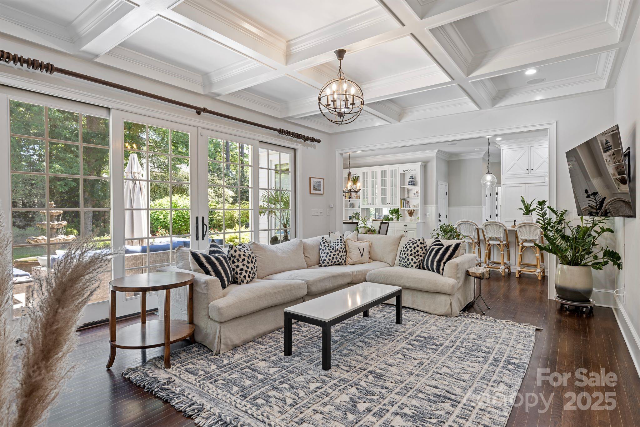 The Peninsula - Residential