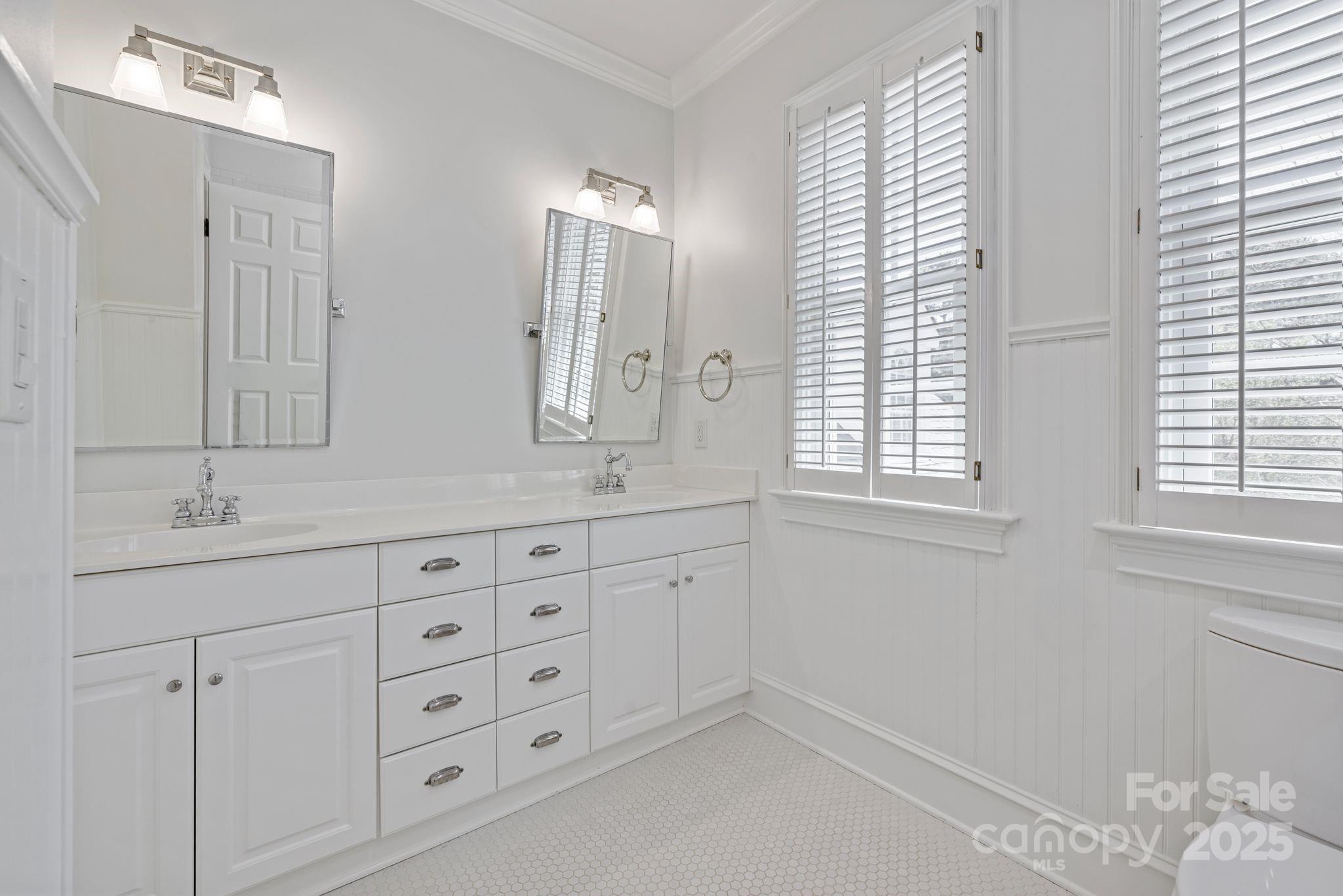 The Peninsula - Residential