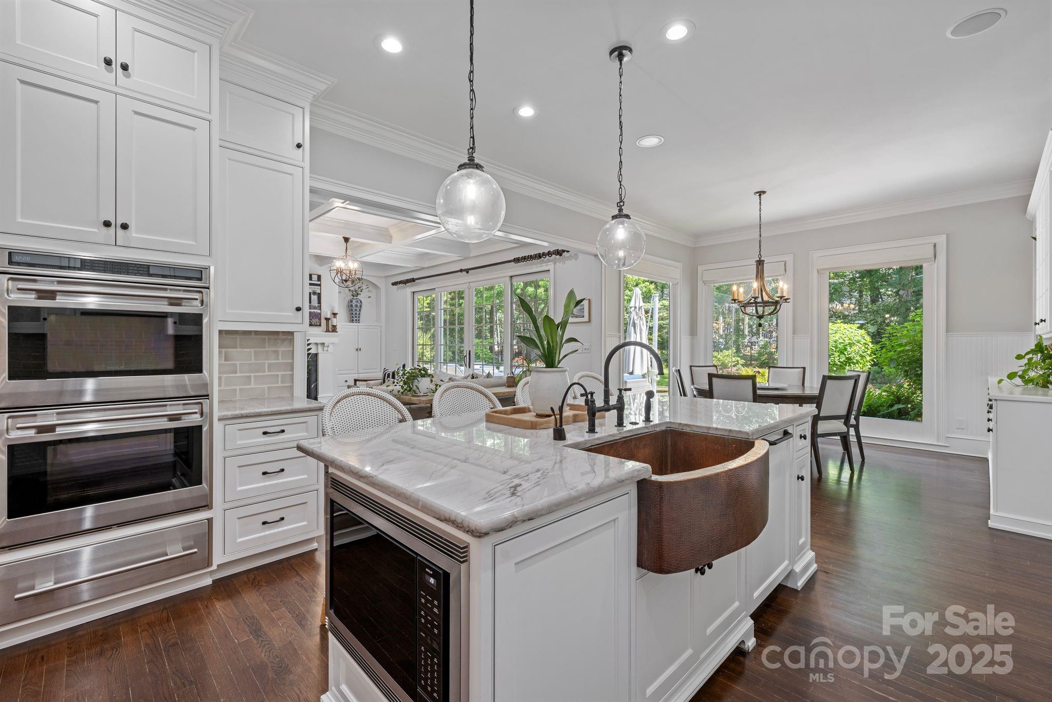 The Peninsula - Residential