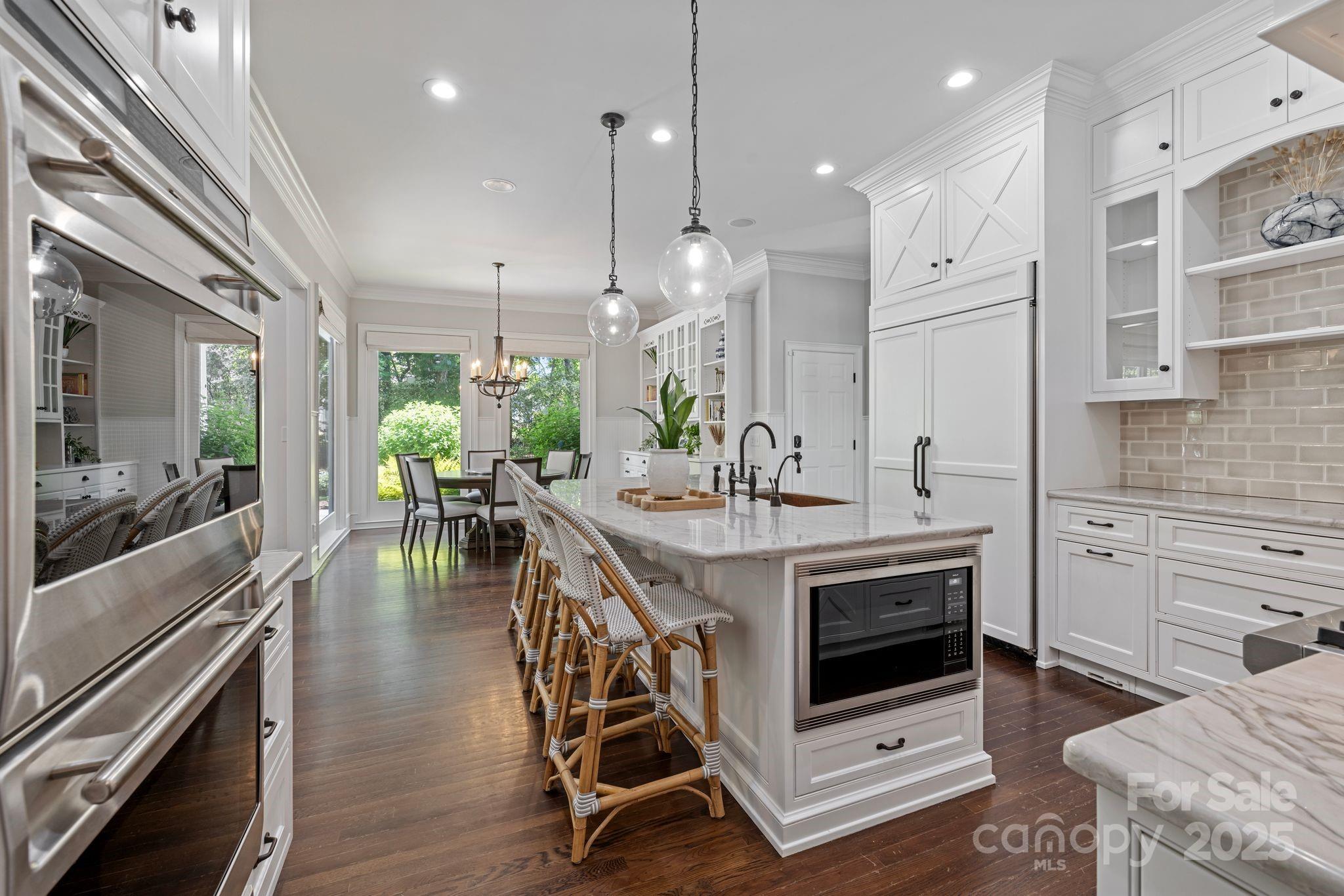 The Peninsula - Residential