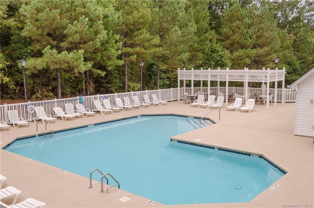 Windsor Trace - Residential