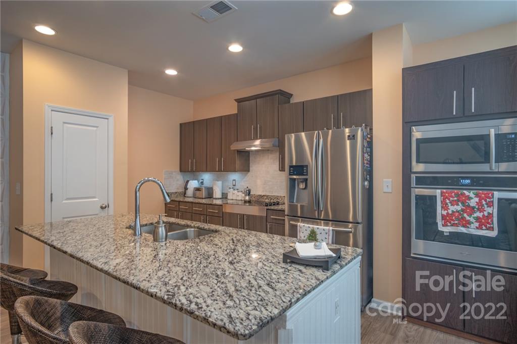 Barclay Woods Townhomes - Residential