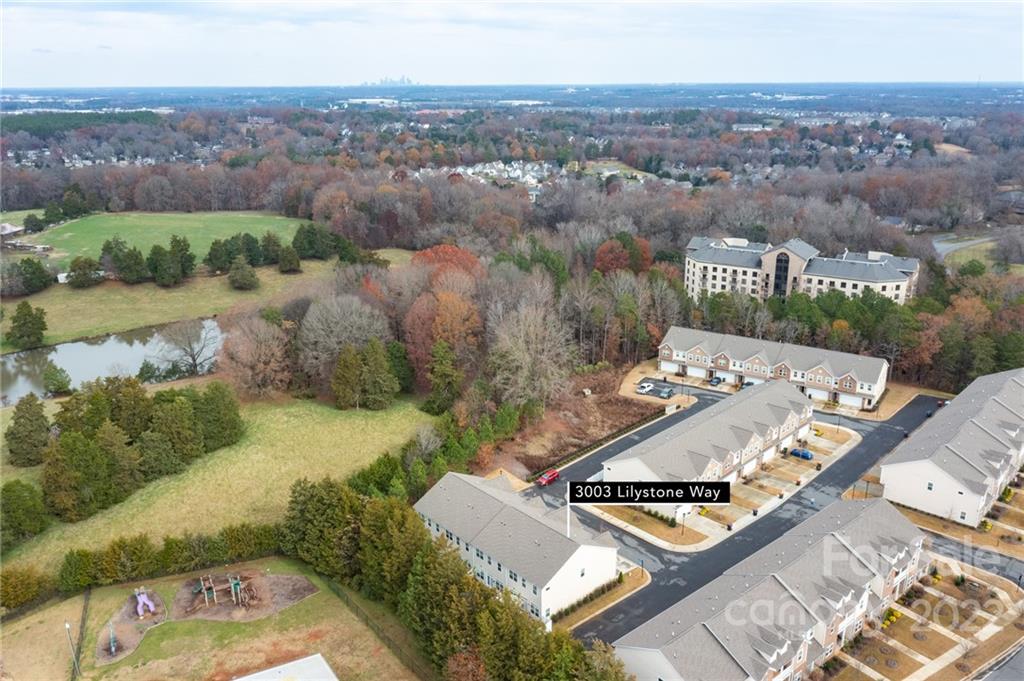 Barclay Woods Townhomes - Residential