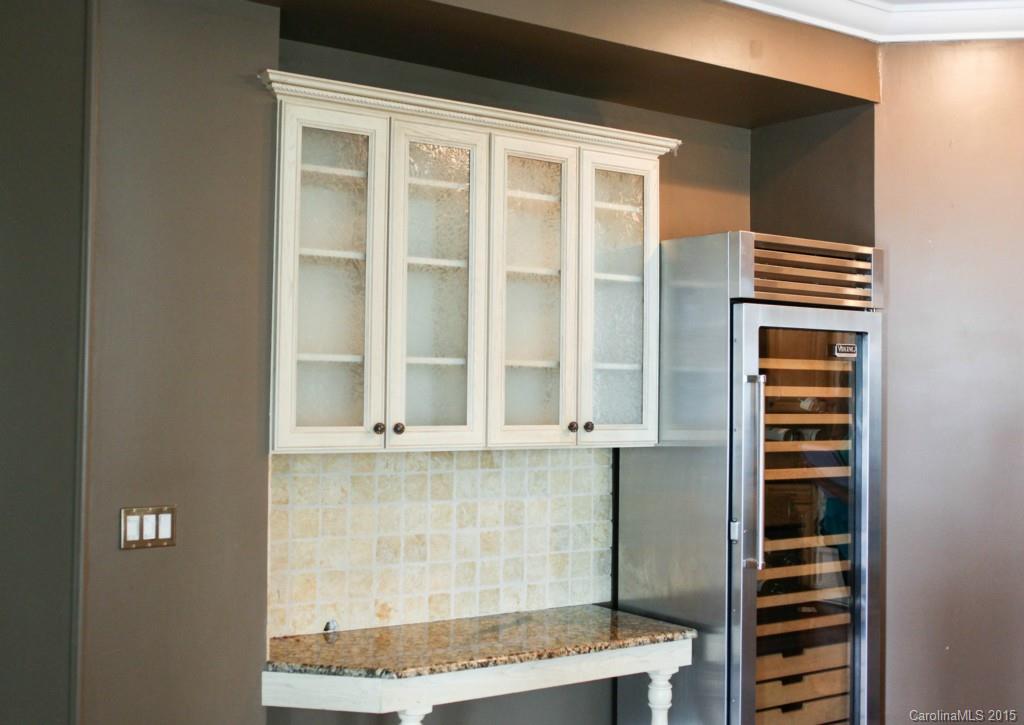 The Peninsula - Residential