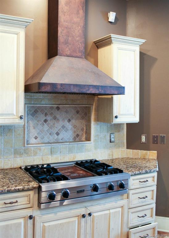 The Peninsula - Residential