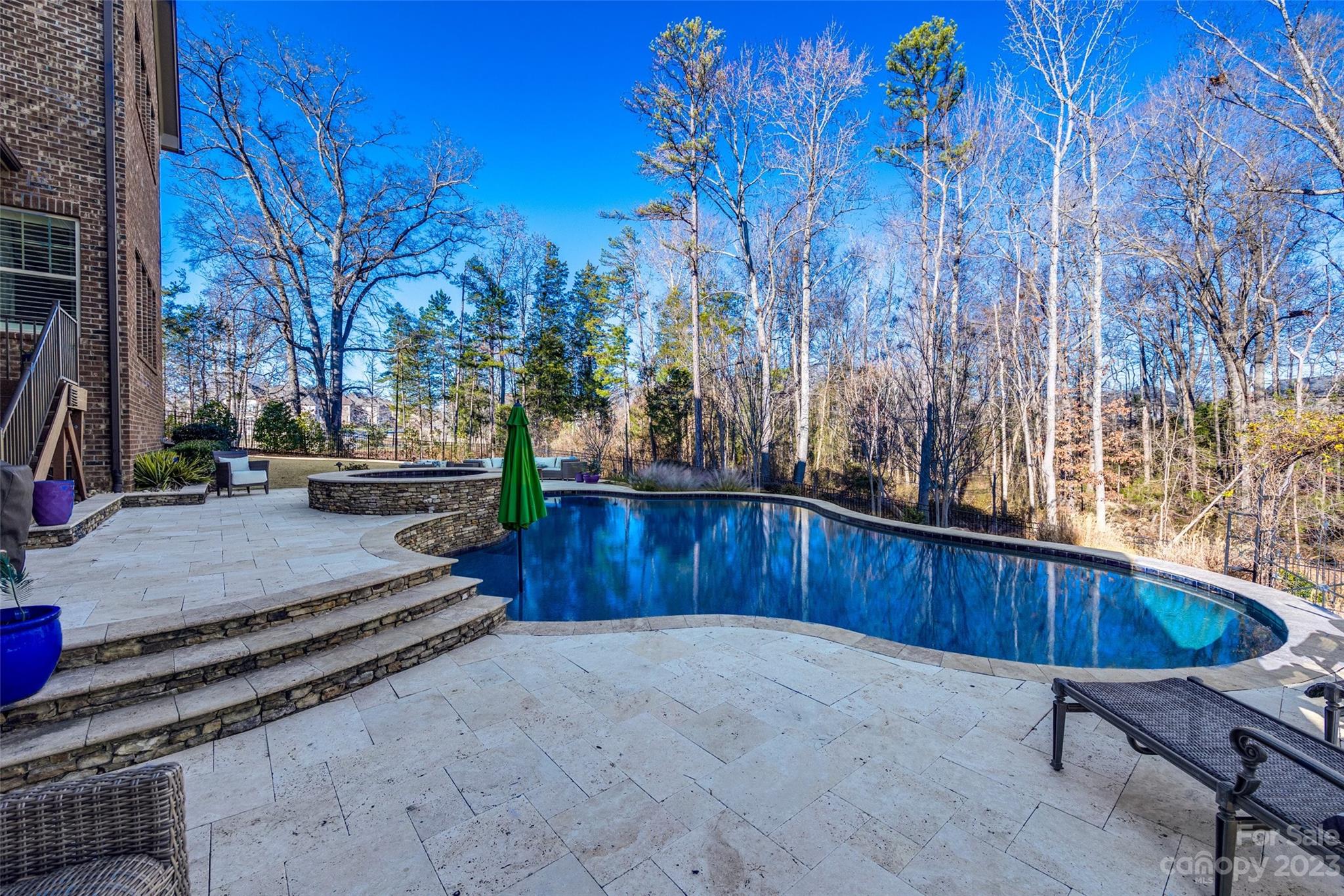 Ladera - Residential