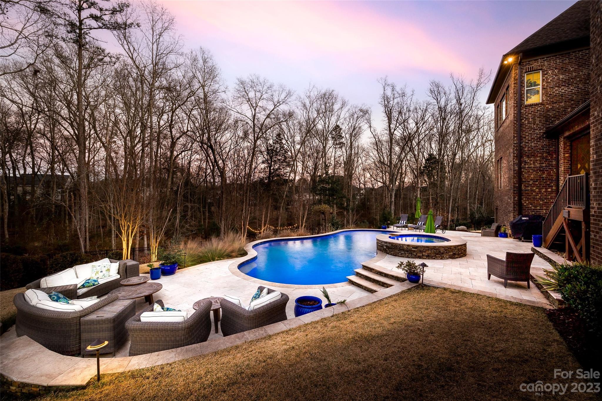 Ladera - Residential