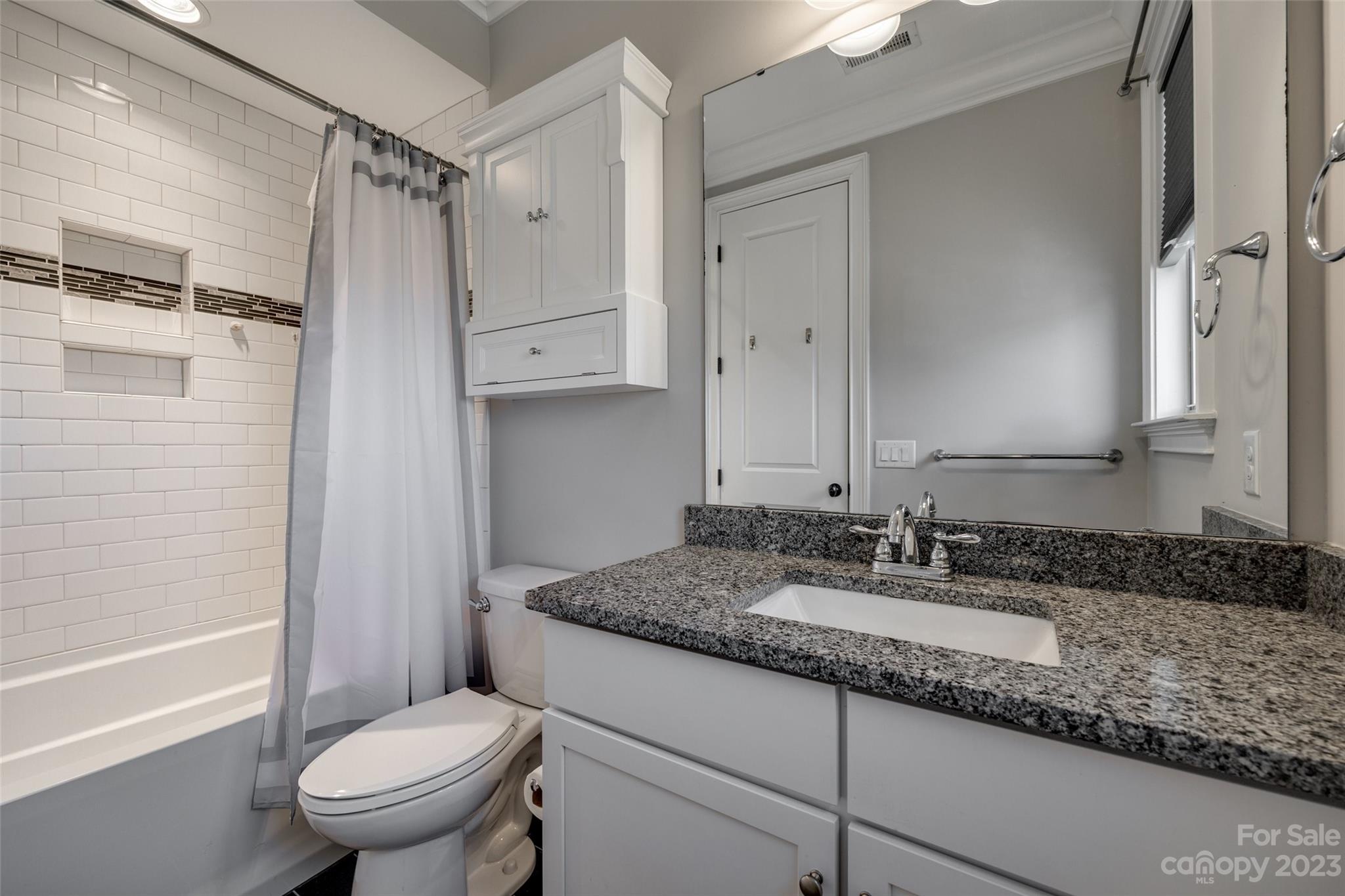 Ladera - Residential