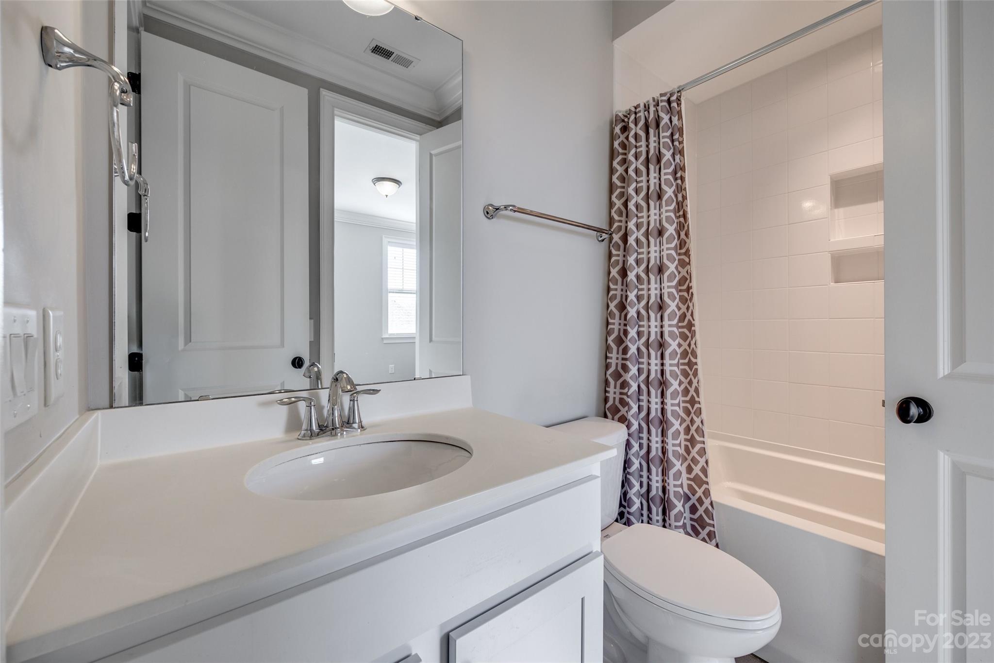 Ladera - Residential