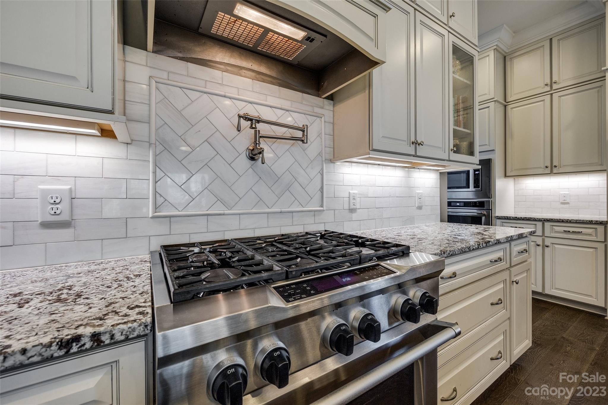 Ladera - Residential