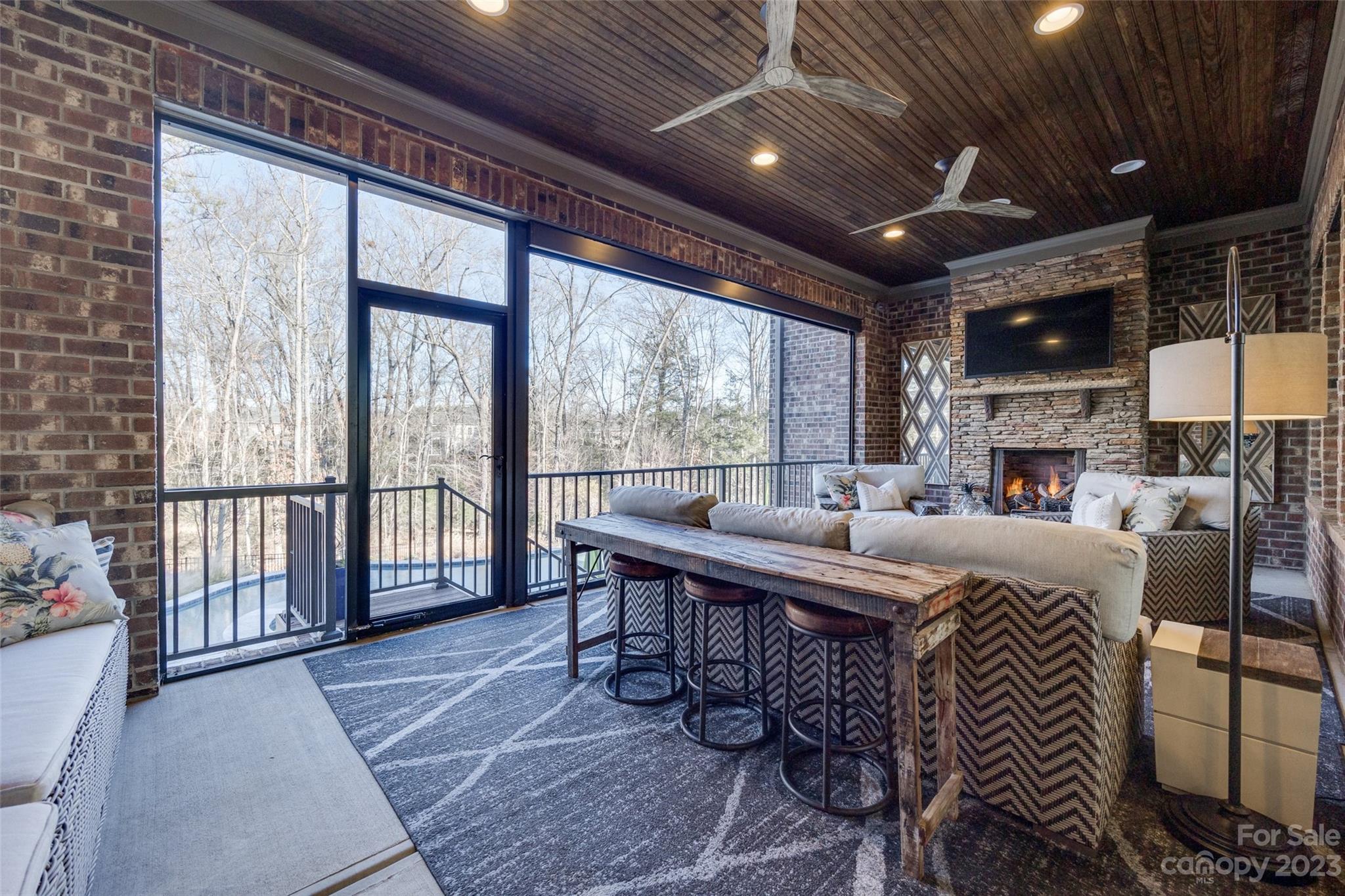 Ladera - Residential