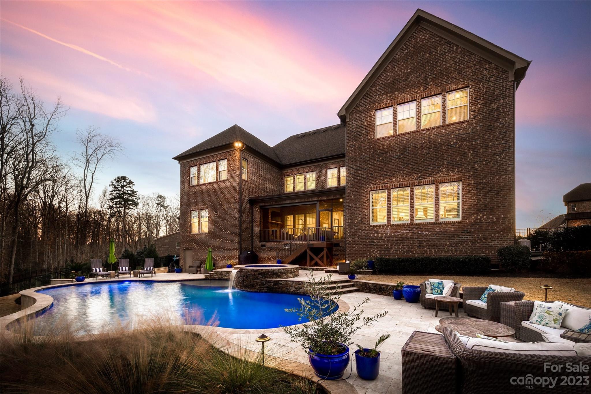 Ladera - Residential